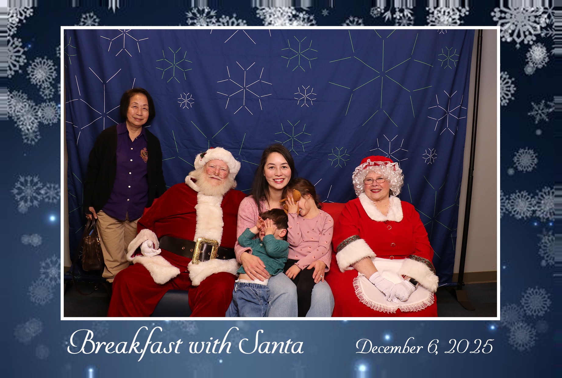 BREAKFAST WITH SANTA | View more photos from the event at gallery.photoboothcincy.com/u/PhotoBoothCincy/BREAKFAST-WITH-SANTA