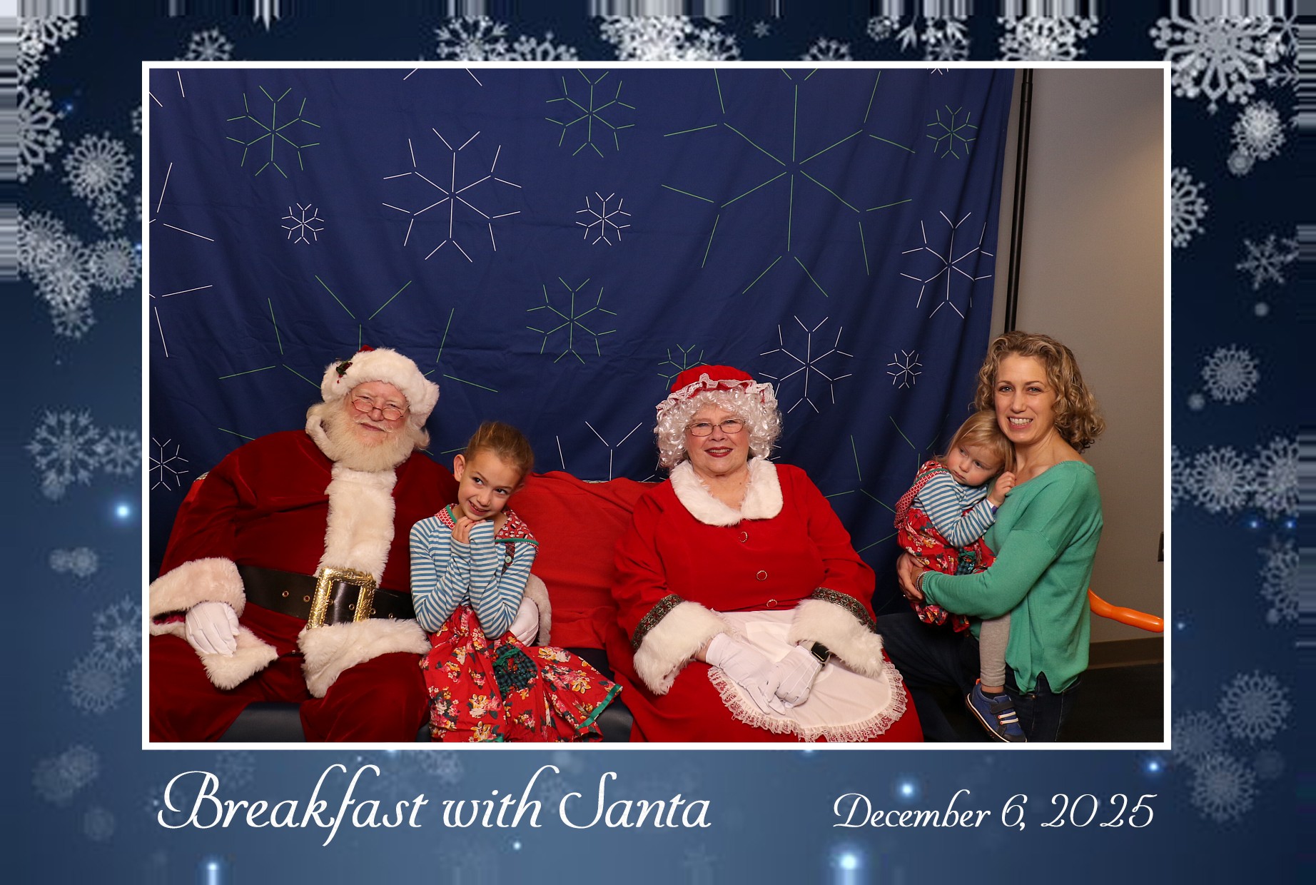 BREAKFAST WITH SANTA | View more photos from the event at gallery.photoboothcincy.com/u/PhotoBoothCincy/BREAKFAST-WITH-SANTA