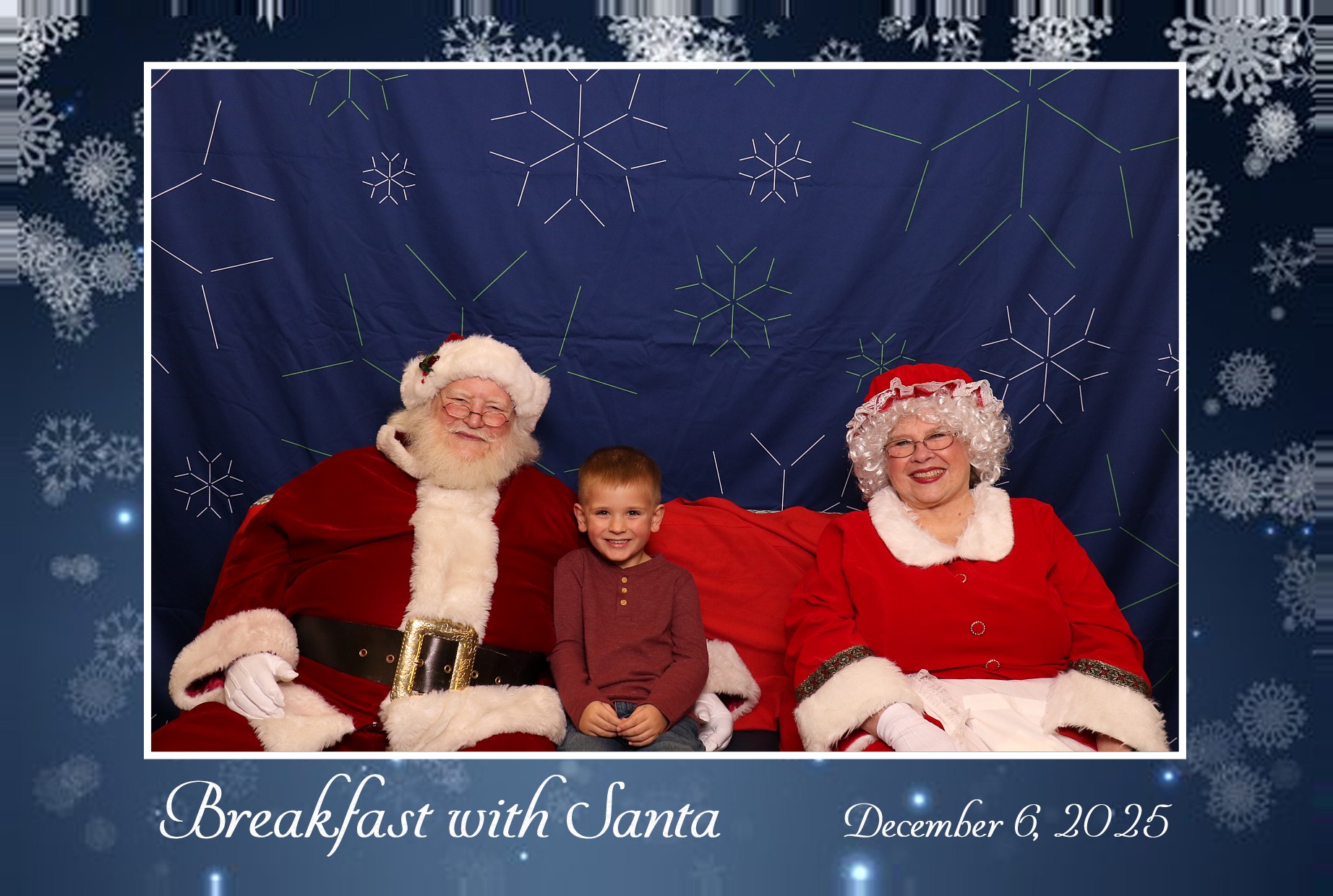 BREAKFAST WITH SANTA | View more photos from the event at gallery.photoboothcincy.com/u/PhotoBoothCincy/BREAKFAST-WITH-SANTA