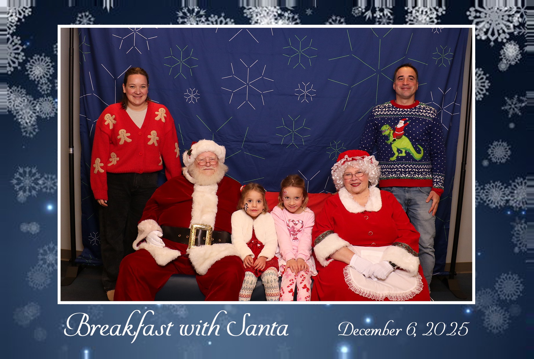 BREAKFAST WITH SANTA | View more photos from the event at gallery.photoboothcincy.com/u/PhotoBoothCincy/BREAKFAST-WITH-SANTA
