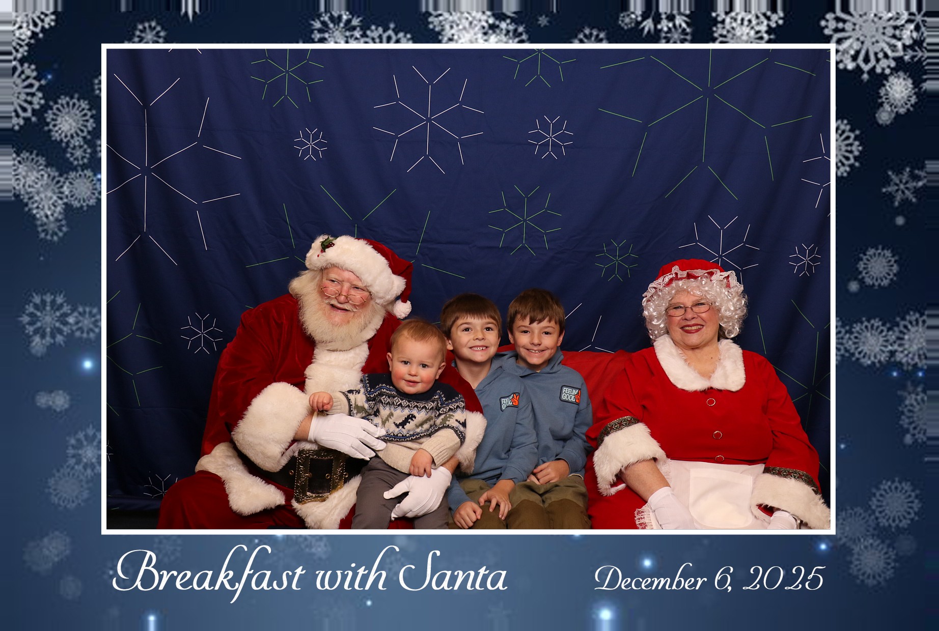 BREAKFAST WITH SANTA | View more photos from the event at gallery.photoboothcincy.com/u/PhotoBoothCincy/BREAKFAST-WITH-SANTA