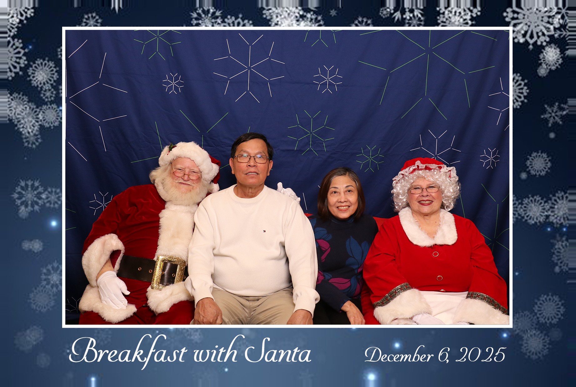 BREAKFAST WITH SANTA | View more photos from the event at gallery.photoboothcincy.com/u/PhotoBoothCincy/BREAKFAST-WITH-SANTA