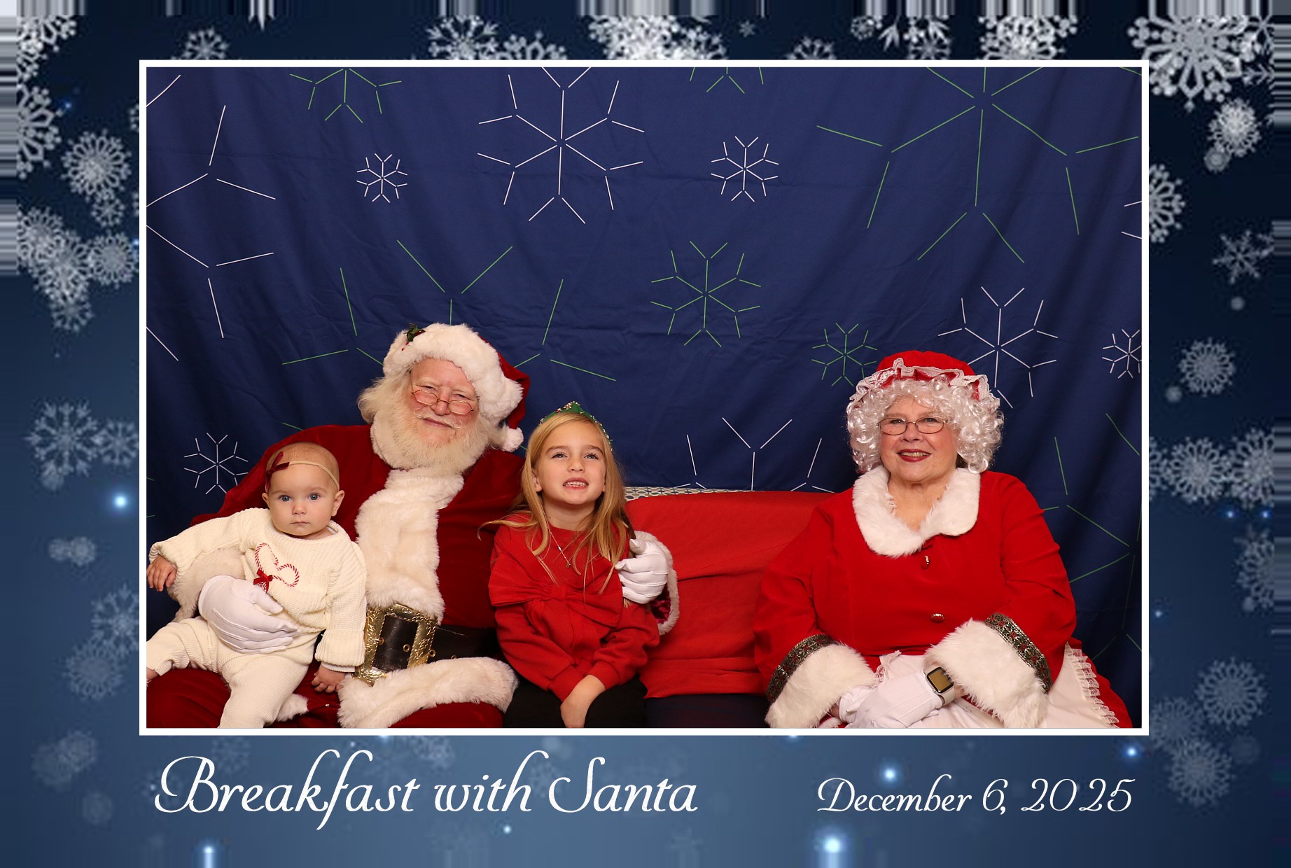 BREAKFAST WITH SANTA | View more photos from the event at gallery.photoboothcincy.com/u/PhotoBoothCincy/BREAKFAST-WITH-SANTA