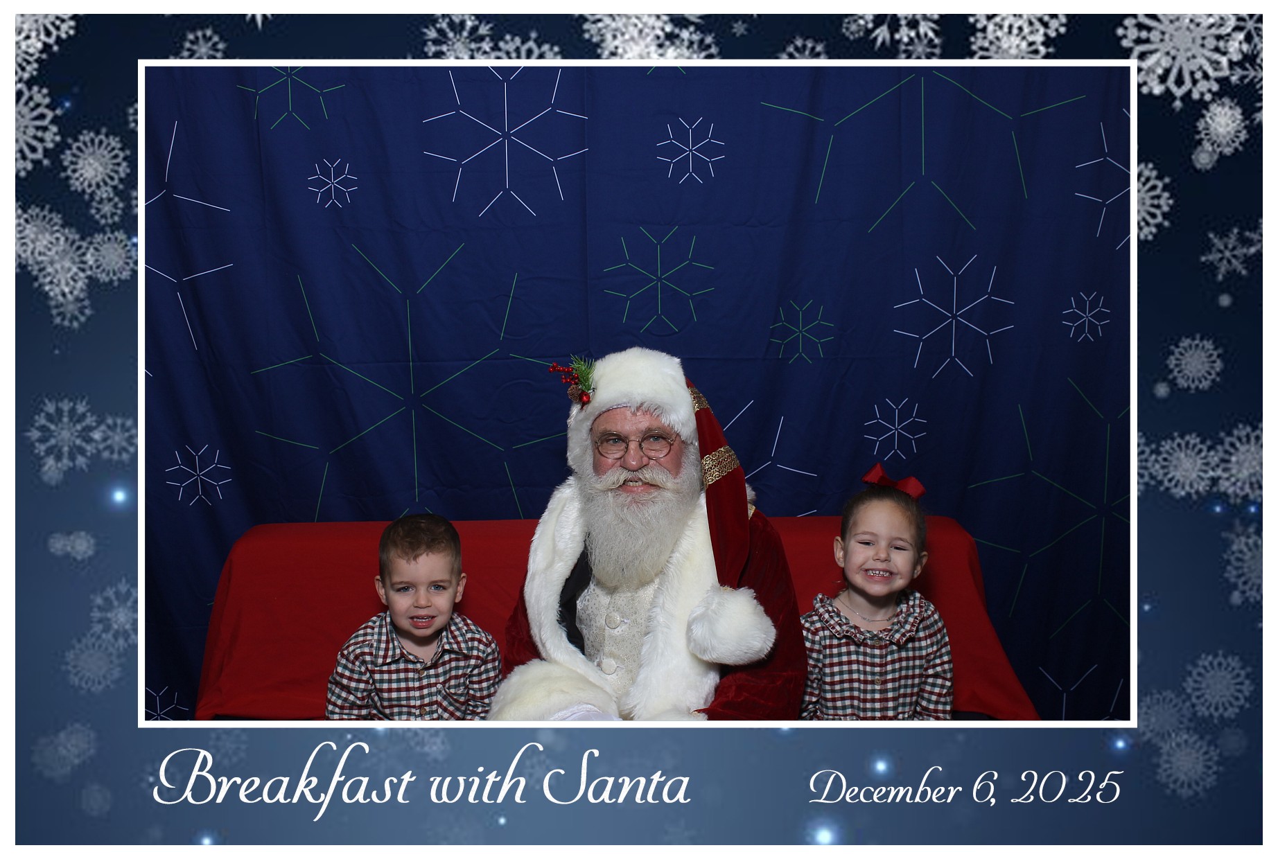 BREAKFAST WITH SANTA | View more photos from the event at gallery.photoboothcincy.com/u/PhotoBoothCincy/BREAKFAST-WITH-SANTA