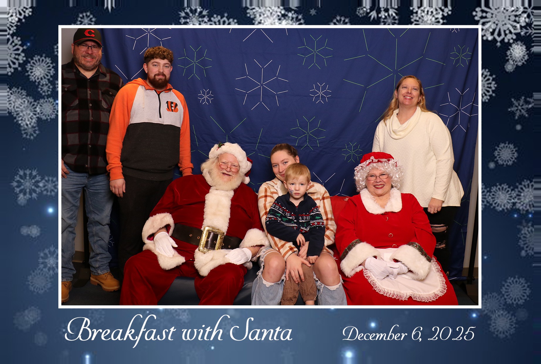 BREAKFAST WITH SANTA | View more photos from the event at gallery.photoboothcincy.com/u/PhotoBoothCincy/BREAKFAST-WITH-SANTA