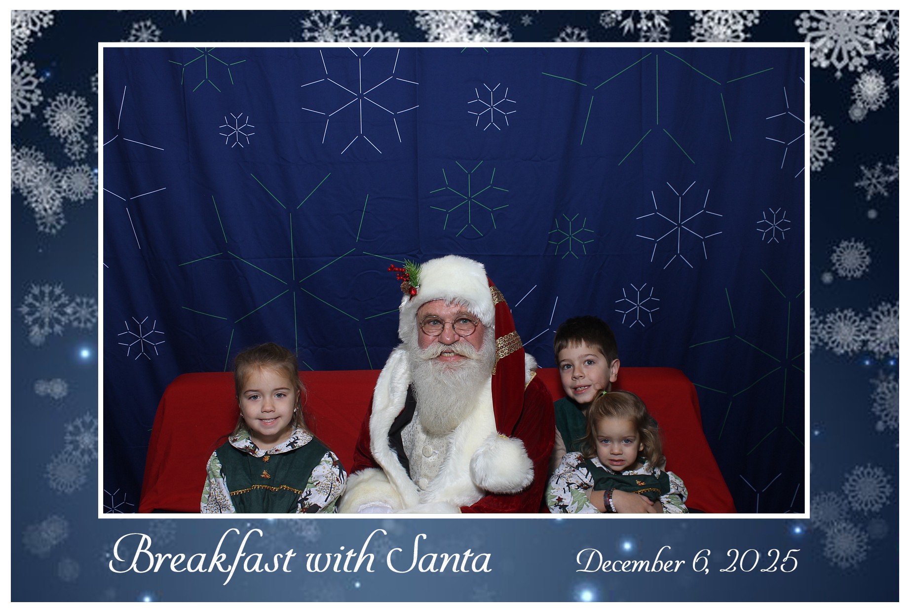 BREAKFAST WITH SANTA | View more photos from the event at gallery.photoboothcincy.com/u/PhotoBoothCincy/BREAKFAST-WITH-SANTA