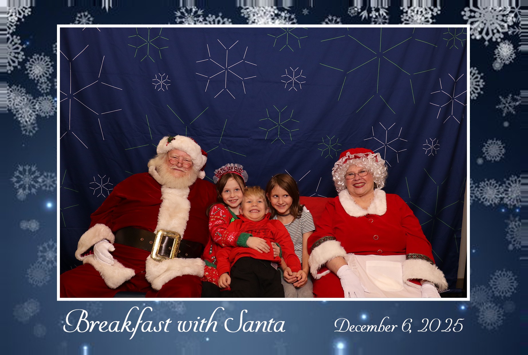 BREAKFAST WITH SANTA | View more photos from the event at gallery.photoboothcincy.com/u/PhotoBoothCincy/BREAKFAST-WITH-SANTA