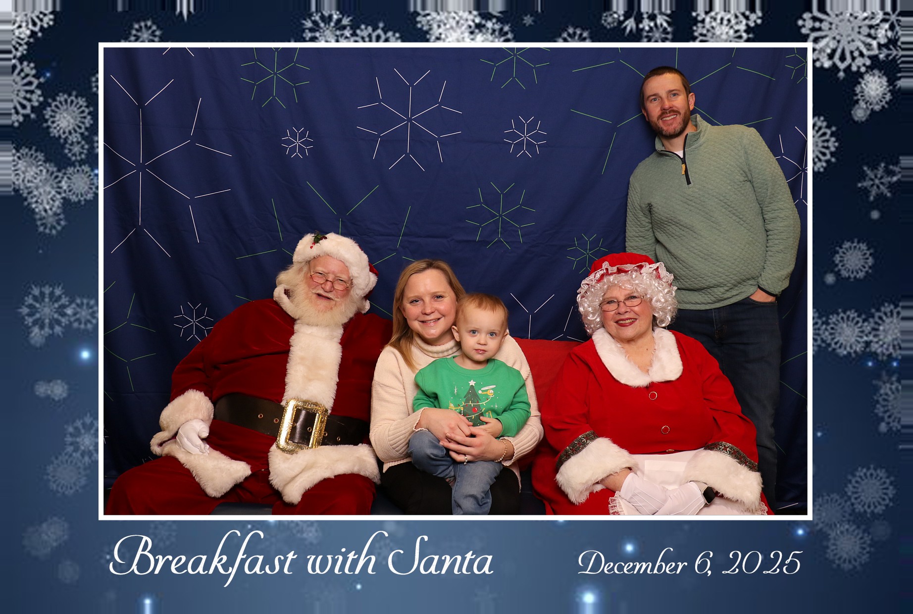 BREAKFAST WITH SANTA | View more photos from the event at gallery.photoboothcincy.com/u/PhotoBoothCincy/BREAKFAST-WITH-SANTA