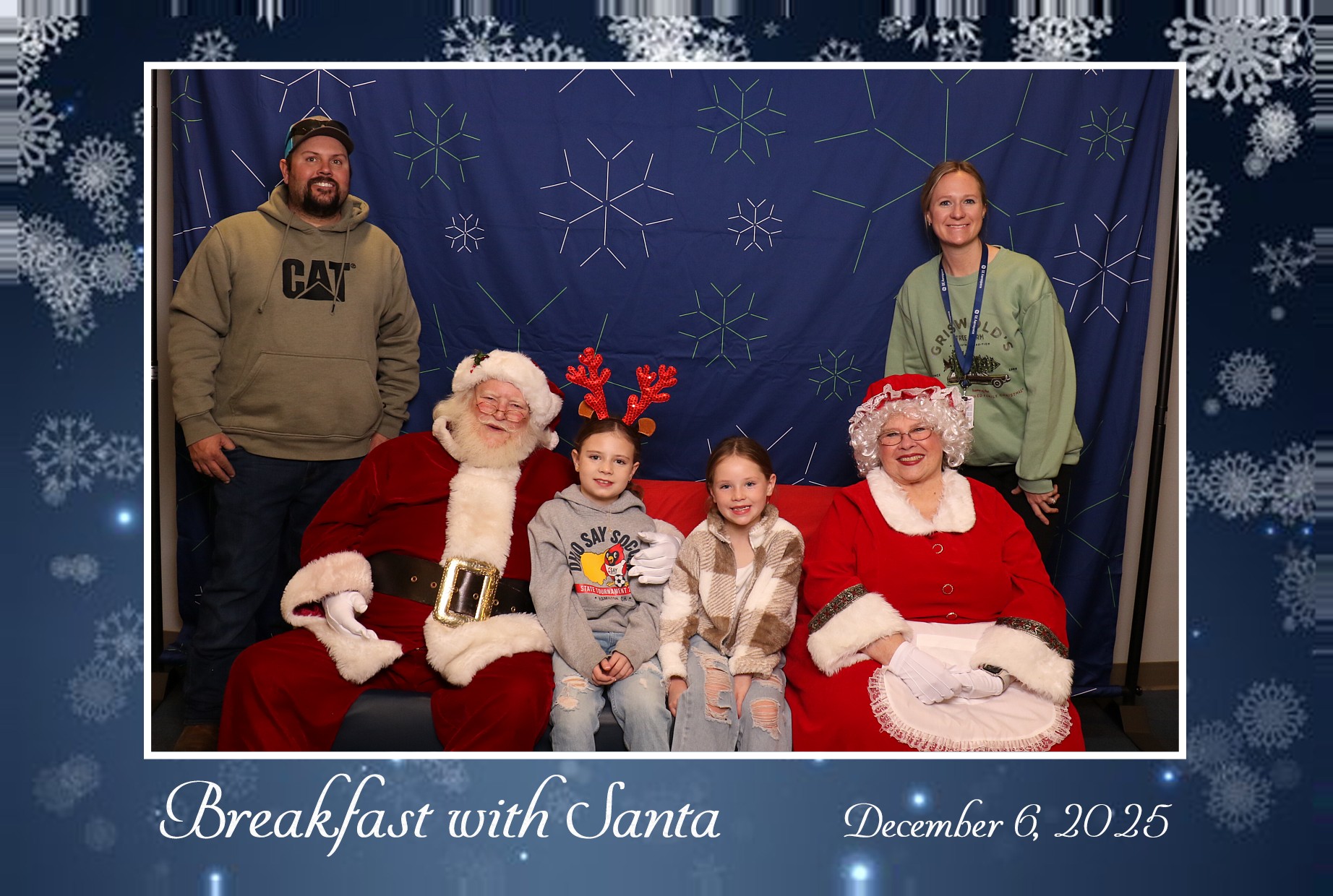 BREAKFAST WITH SANTA | View more photos from the event at gallery.photoboothcincy.com/u/PhotoBoothCincy/BREAKFAST-WITH-SANTA