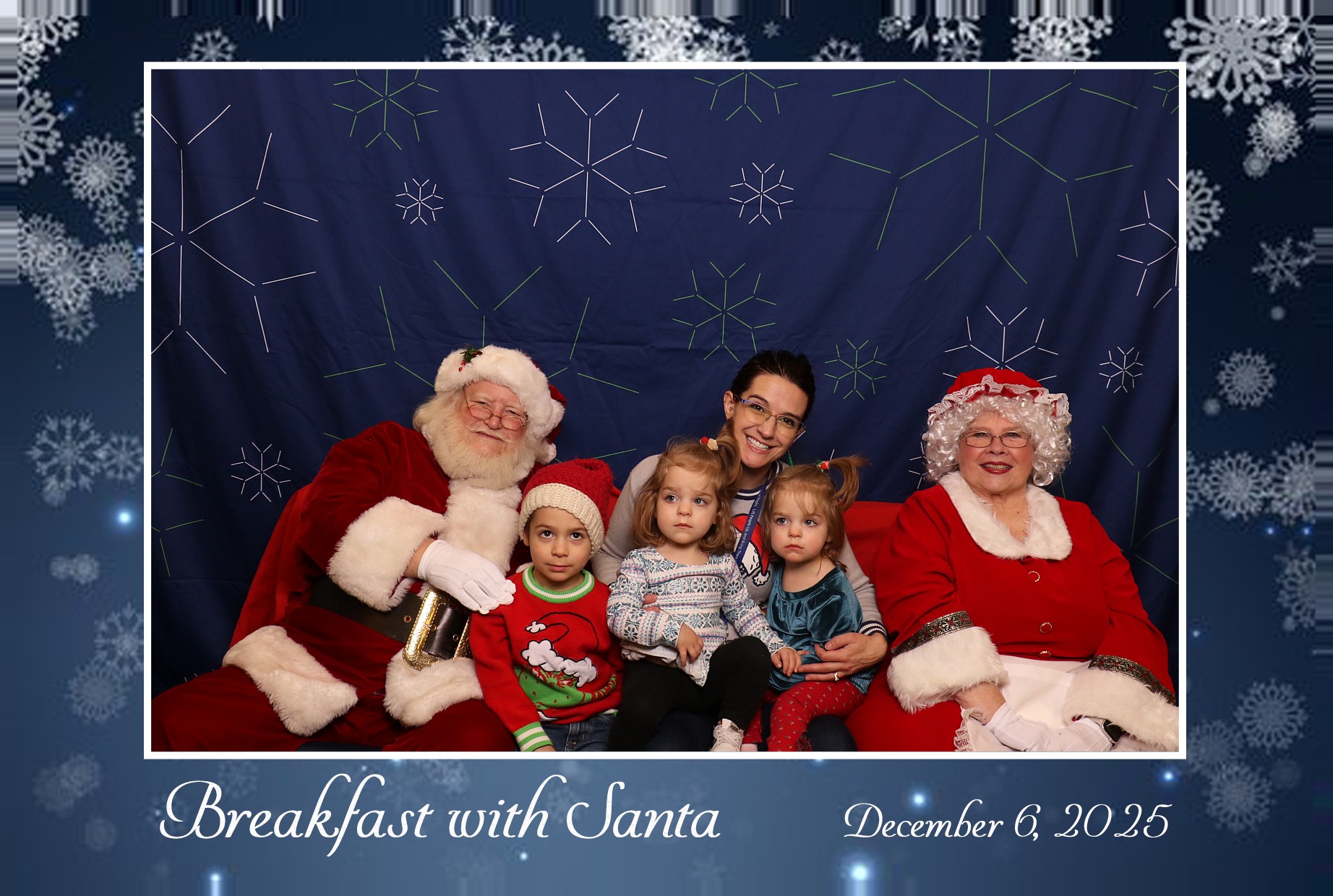 BREAKFAST WITH SANTA | View more photos from the event at gallery.photoboothcincy.com/u/PhotoBoothCincy/BREAKFAST-WITH-SANTA
