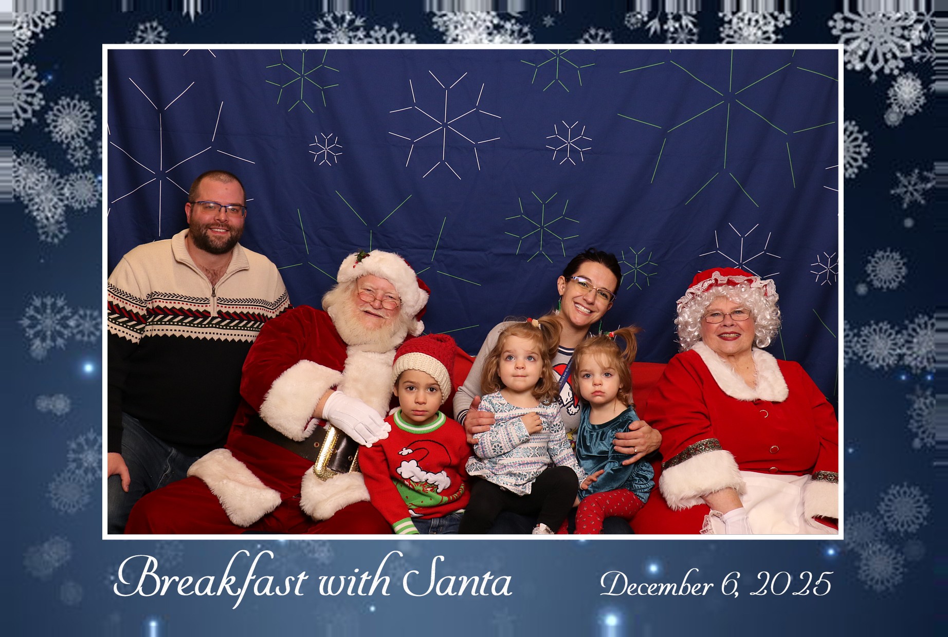 BREAKFAST WITH SANTA | View more photos from the event at gallery.photoboothcincy.com/u/PhotoBoothCincy/BREAKFAST-WITH-SANTA