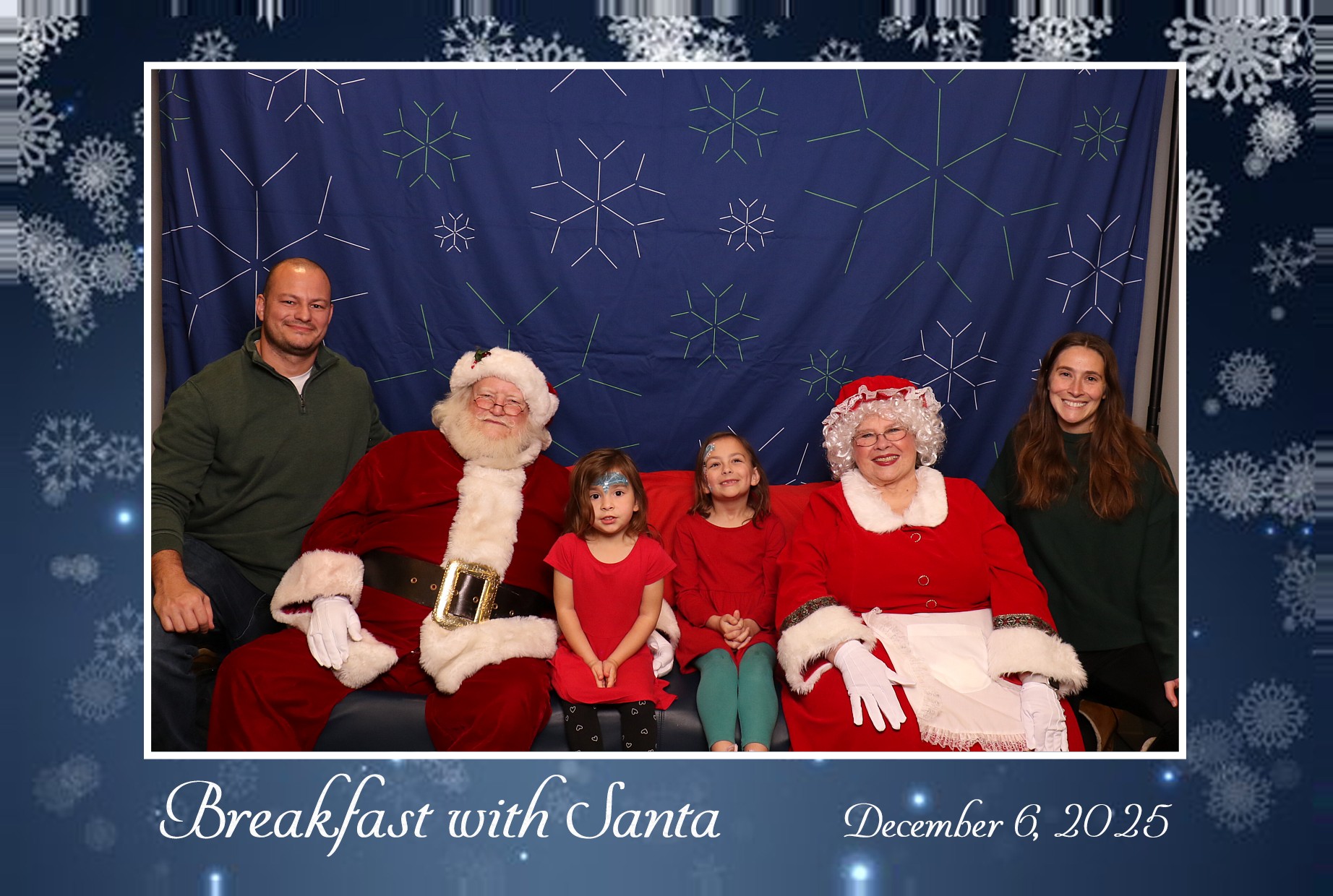 BREAKFAST WITH SANTA | View more photos from the event at gallery.photoboothcincy.com/u/PhotoBoothCincy/BREAKFAST-WITH-SANTA