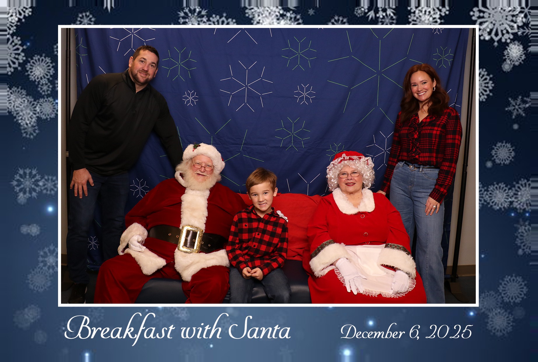 BREAKFAST WITH SANTA | View more photos from the event at gallery.photoboothcincy.com/u/PhotoBoothCincy/BREAKFAST-WITH-SANTA
