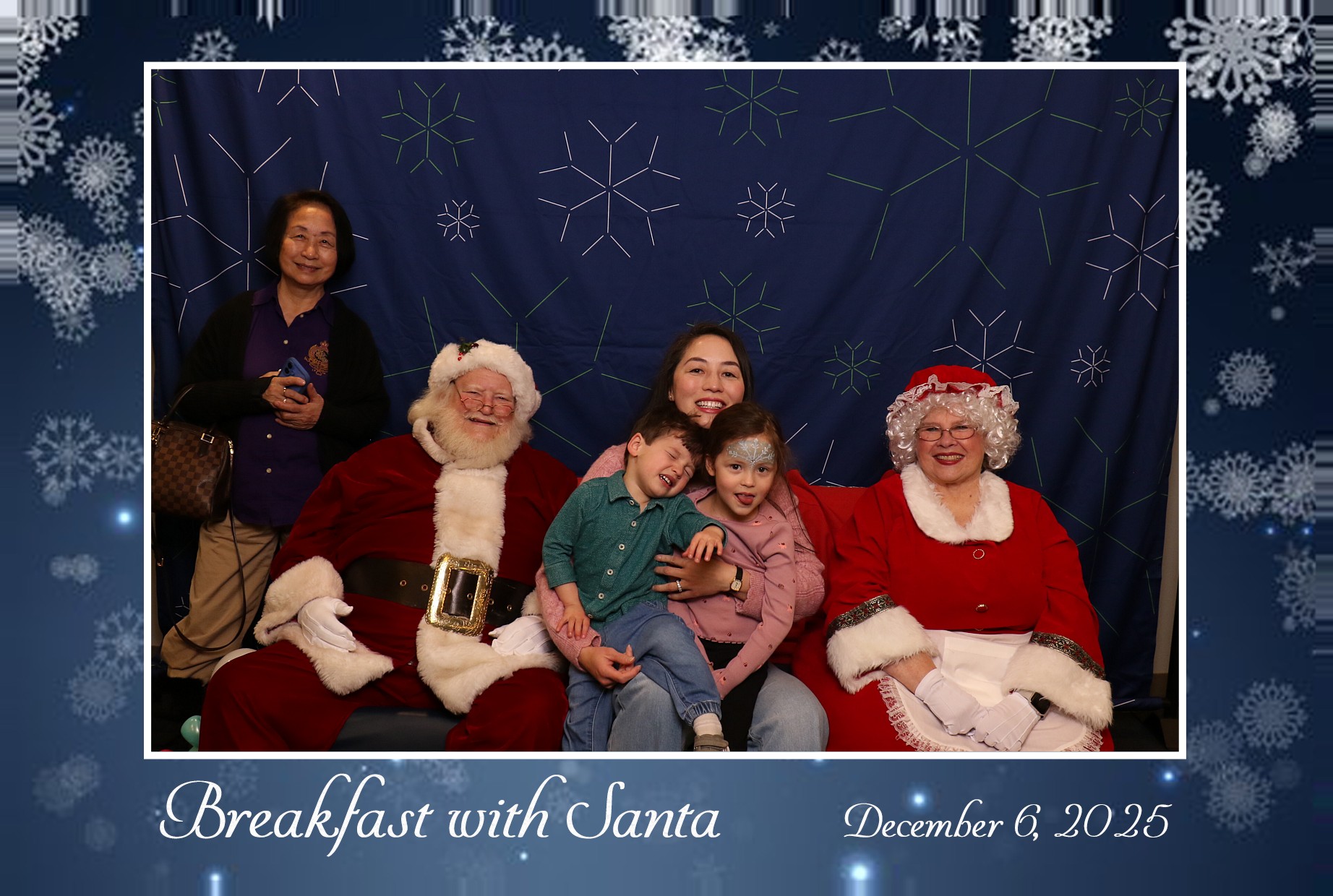 BREAKFAST WITH SANTA | View more photos from the event at gallery.photoboothcincy.com/u/PhotoBoothCincy/BREAKFAST-WITH-SANTA