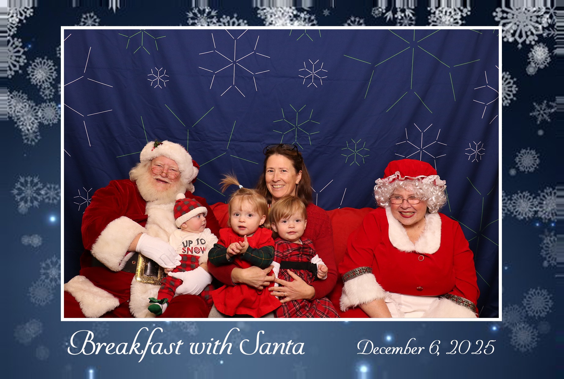 BREAKFAST WITH SANTA | View more photos from the event at gallery.photoboothcincy.com/u/PhotoBoothCincy/BREAKFAST-WITH-SANTA