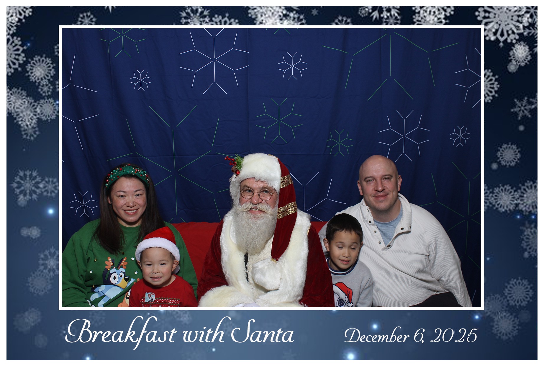 BREAKFAST WITH SANTA | View more photos from the event at gallery.photoboothcincy.com/u/PhotoBoothCincy/BREAKFAST-WITH-SANTA