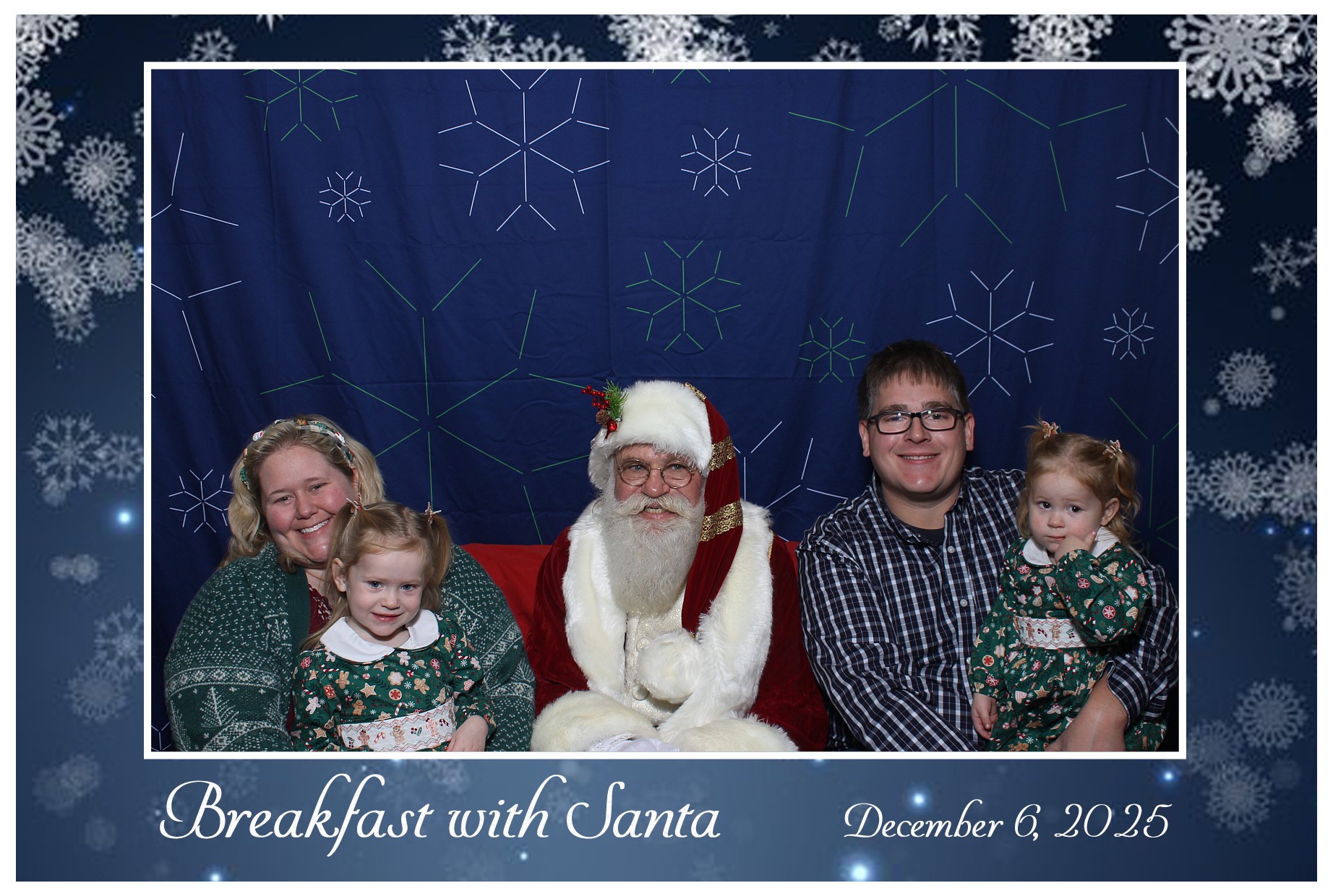 BREAKFAST WITH SANTA | View more photos from the event at gallery.photoboothcincy.com/u/PhotoBoothCincy/BREAKFAST-WITH-SANTA