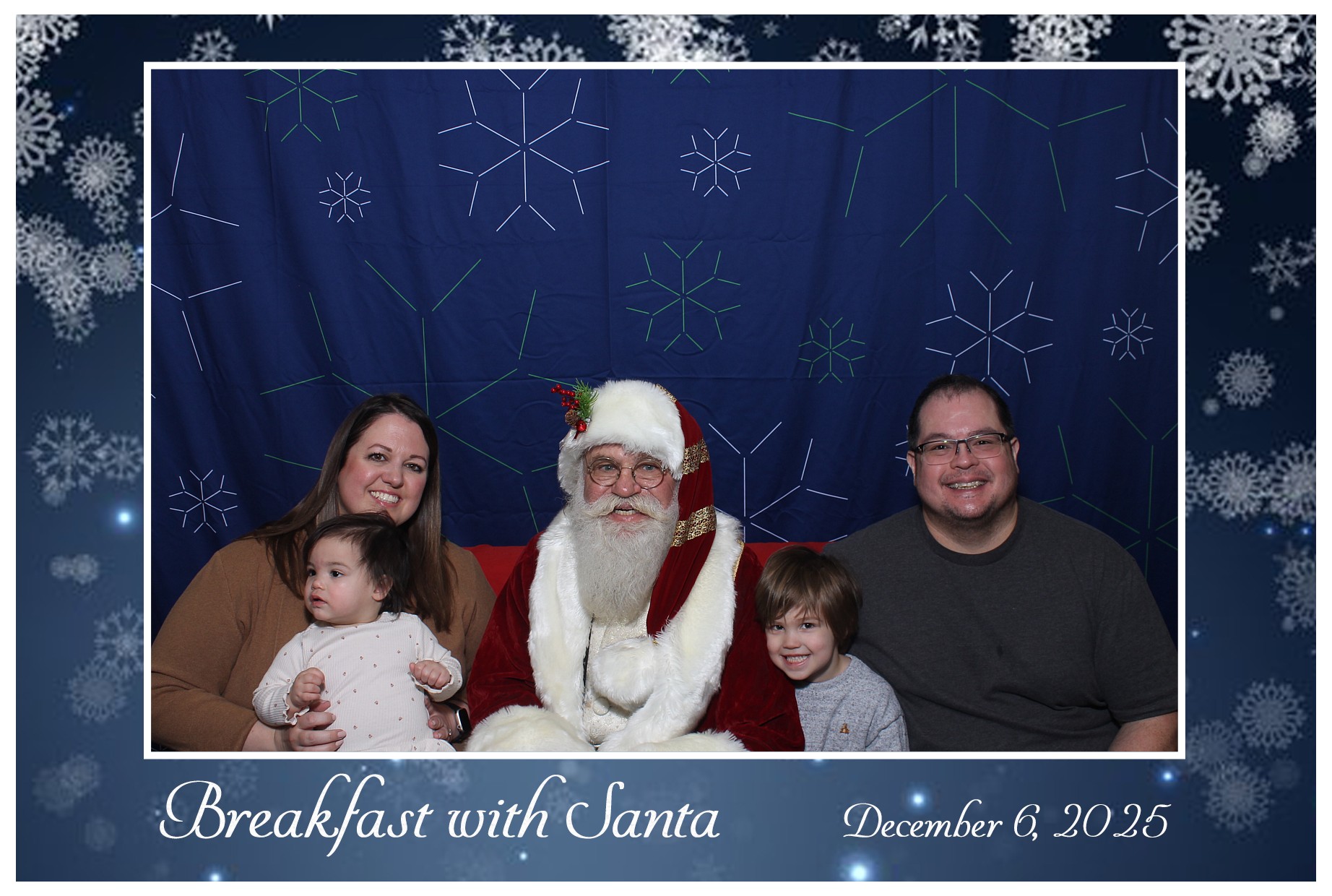 BREAKFAST WITH SANTA | View more photos from the event at gallery.photoboothcincy.com/u/PhotoBoothCincy/BREAKFAST-WITH-SANTA