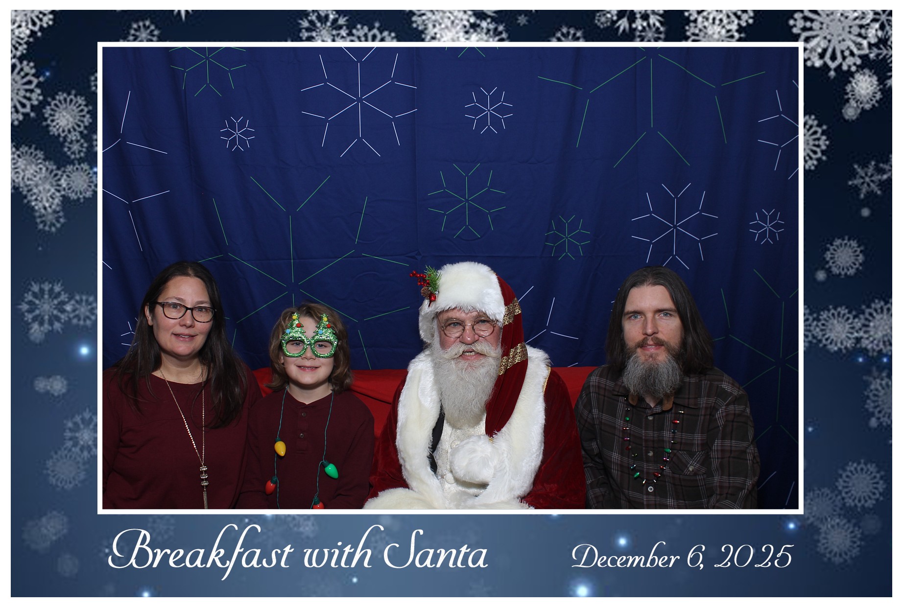 BREAKFAST WITH SANTA | View more photos from the event at gallery.photoboothcincy.com/u/PhotoBoothCincy/BREAKFAST-WITH-SANTA