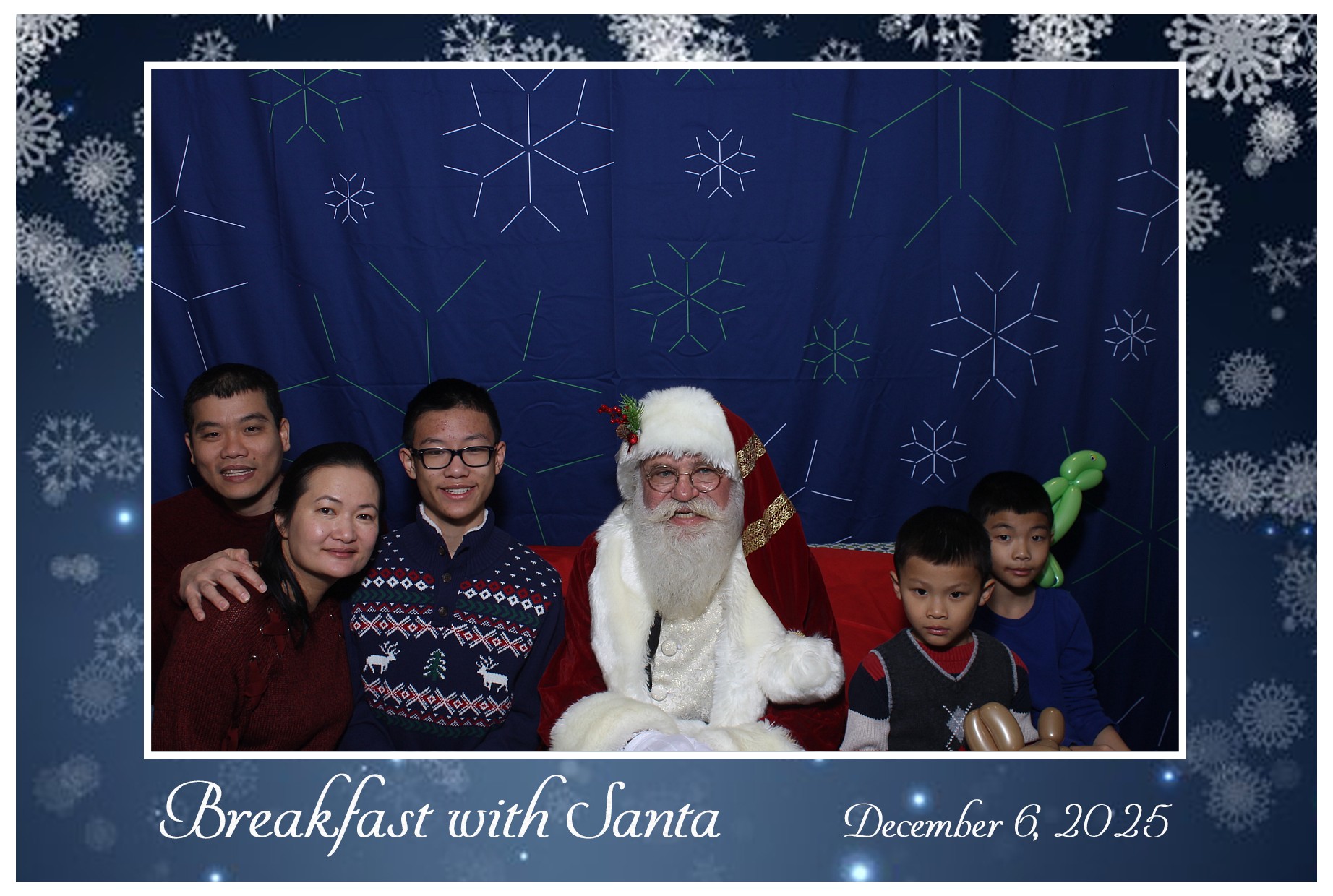 BREAKFAST WITH SANTA | View more photos from the event at gallery.photoboothcincy.com/u/PhotoBoothCincy/BREAKFAST-WITH-SANTA