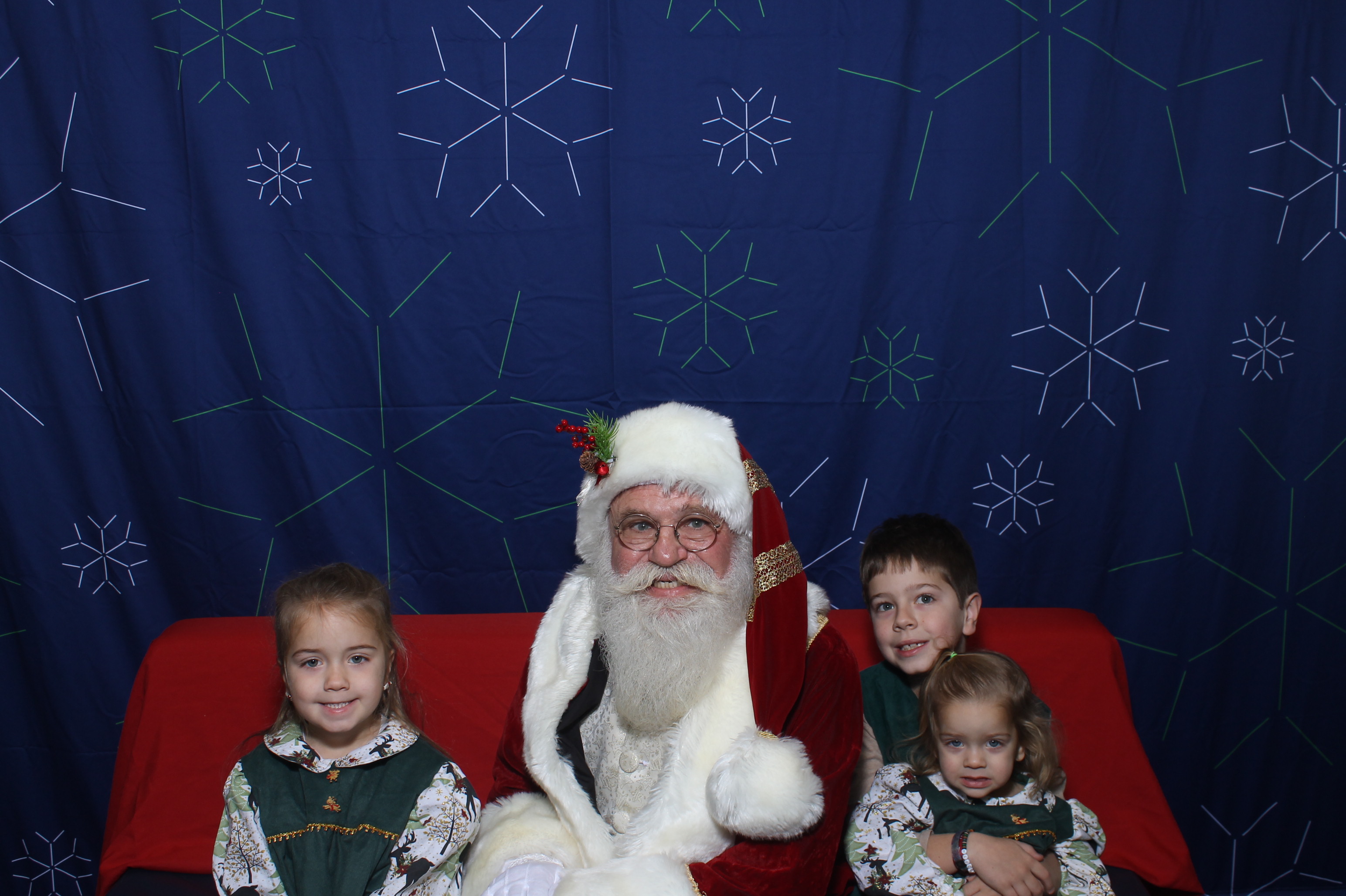 BREAKFAST WITH SANTA | View more photos from the event at gallery.photoboothcincy.com/u/PhotoBoothCincy/BREAKFAST-WITH-SANTA