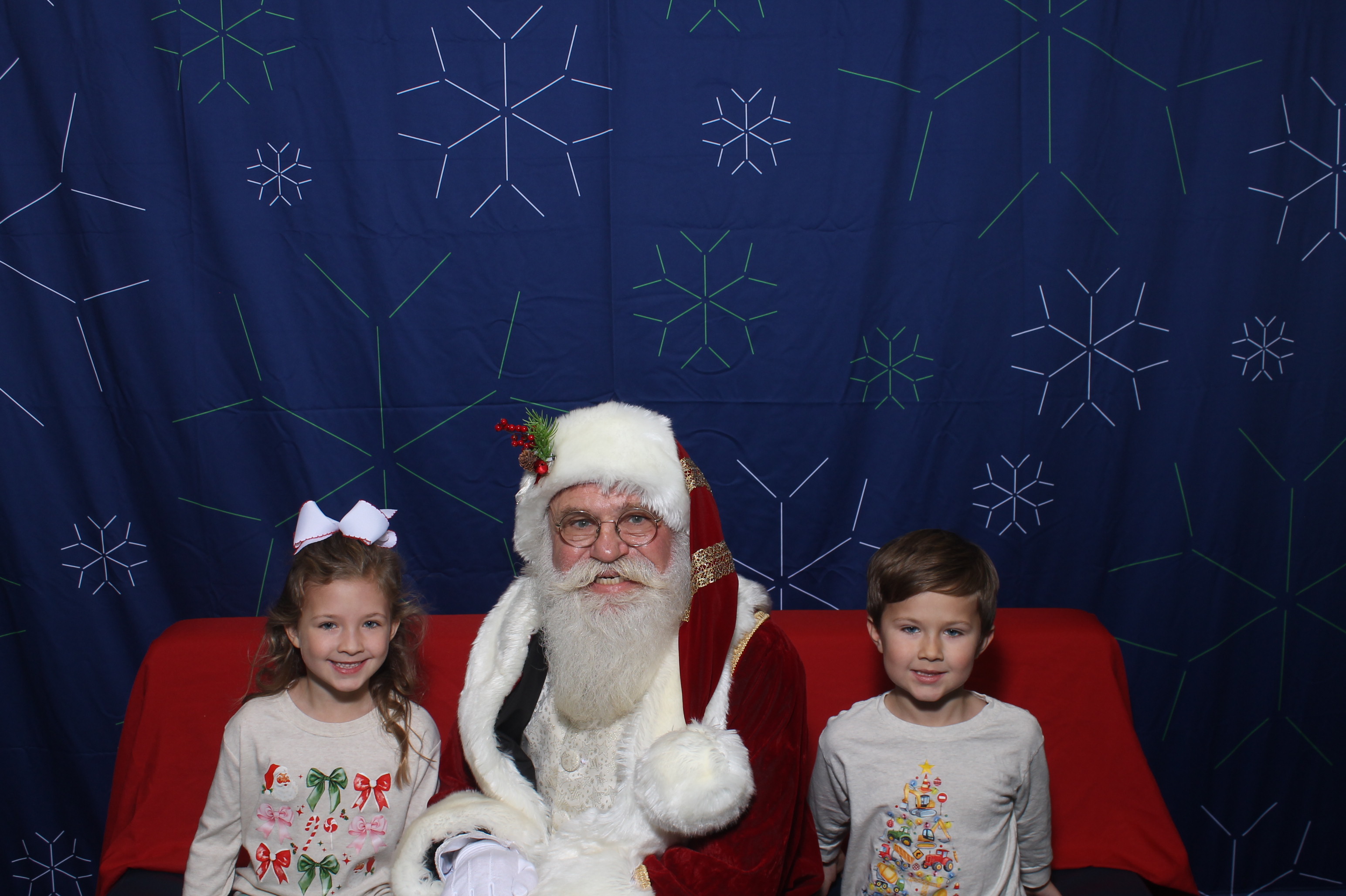 BREAKFAST WITH SANTA | View more photos from the event at gallery.photoboothcincy.com/u/PhotoBoothCincy/BREAKFAST-WITH-SANTA