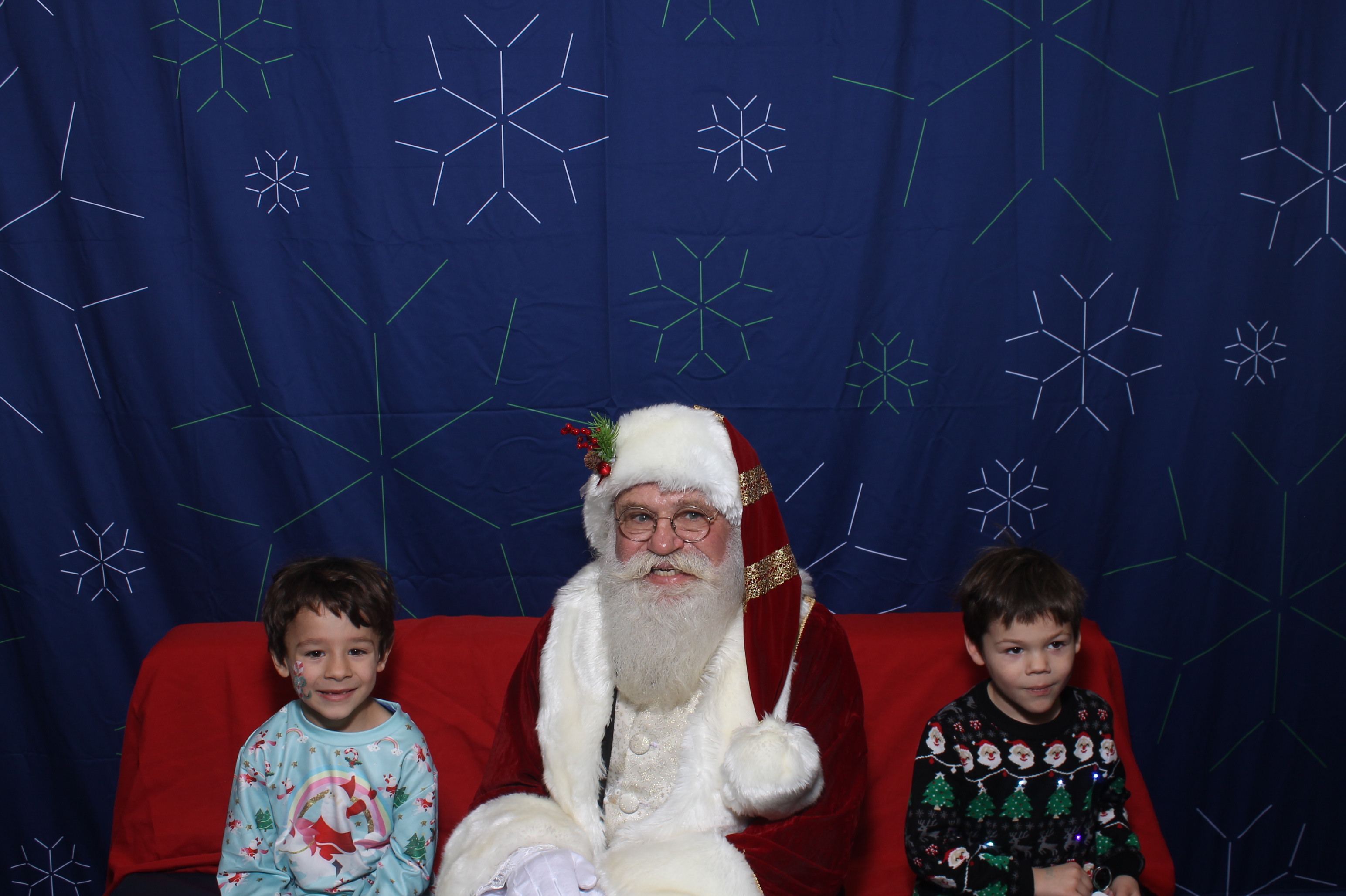 BREAKFAST WITH SANTA | View more photos from the event at gallery.photoboothcincy.com/u/PhotoBoothCincy/BREAKFAST-WITH-SANTA