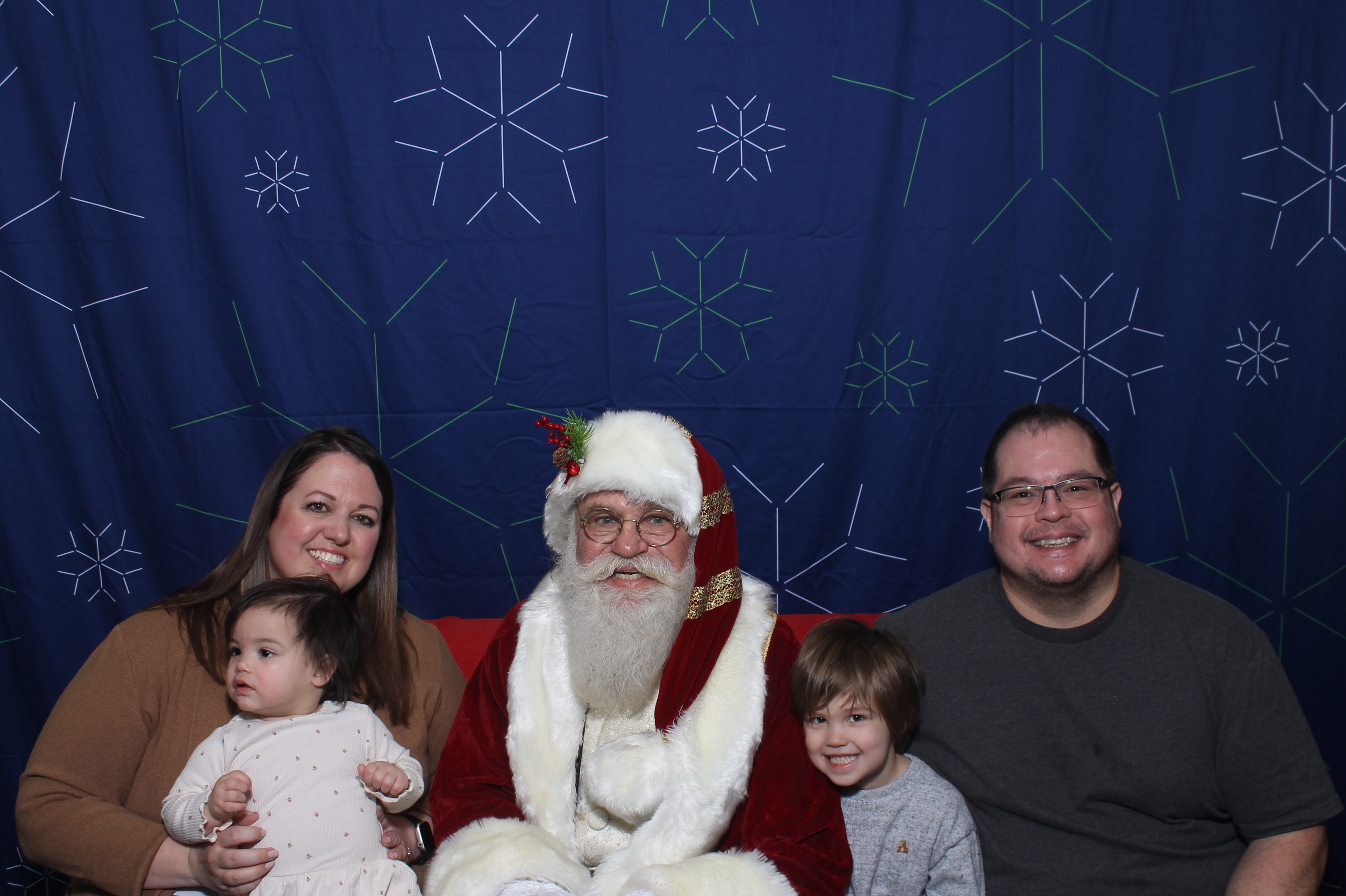 BREAKFAST WITH SANTA | View more photos from the event at gallery.photoboothcincy.com/u/PhotoBoothCincy/BREAKFAST-WITH-SANTA