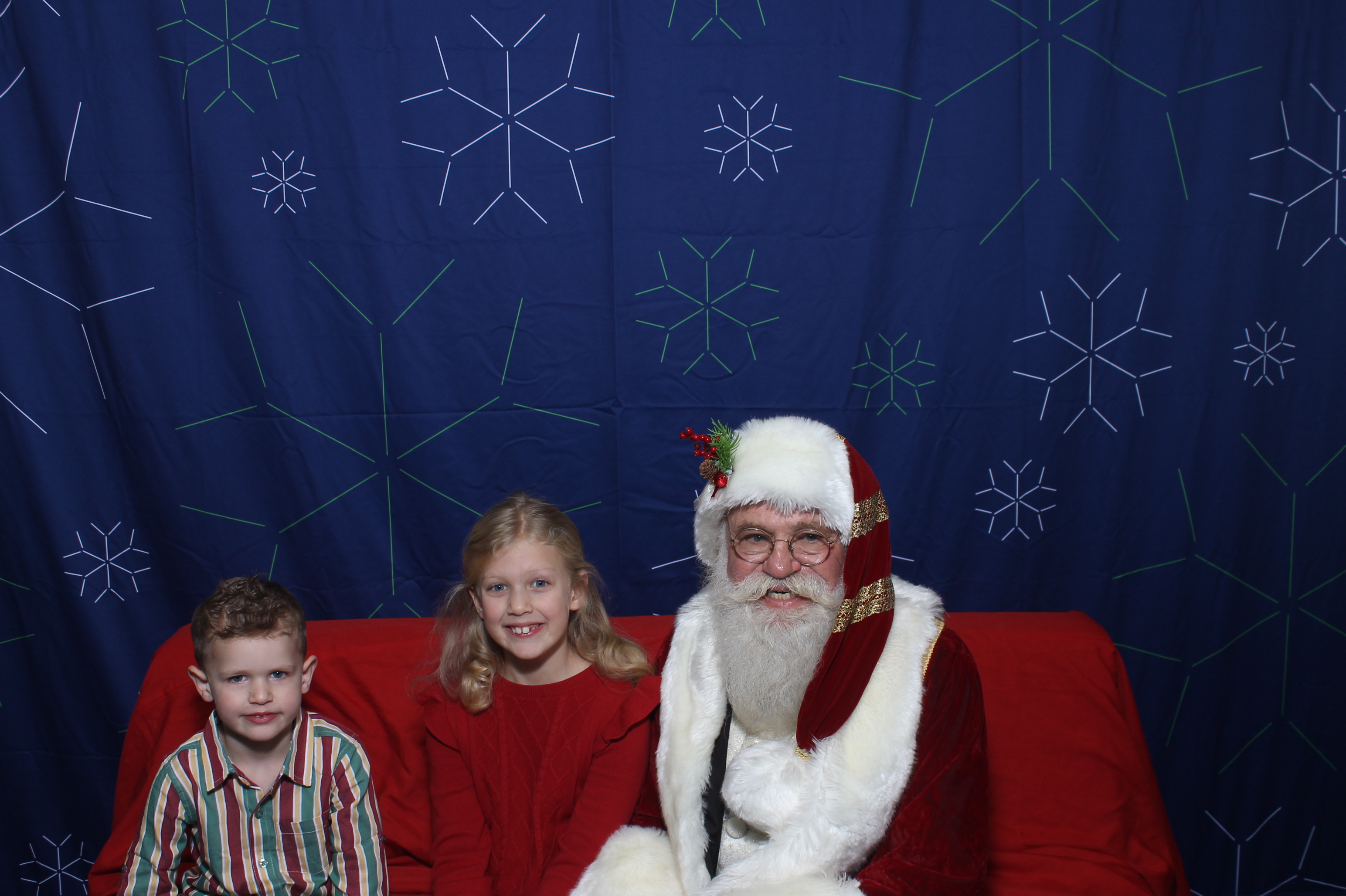 BREAKFAST WITH SANTA | View more photos from the event at gallery.photoboothcincy.com/u/PhotoBoothCincy/BREAKFAST-WITH-SANTA