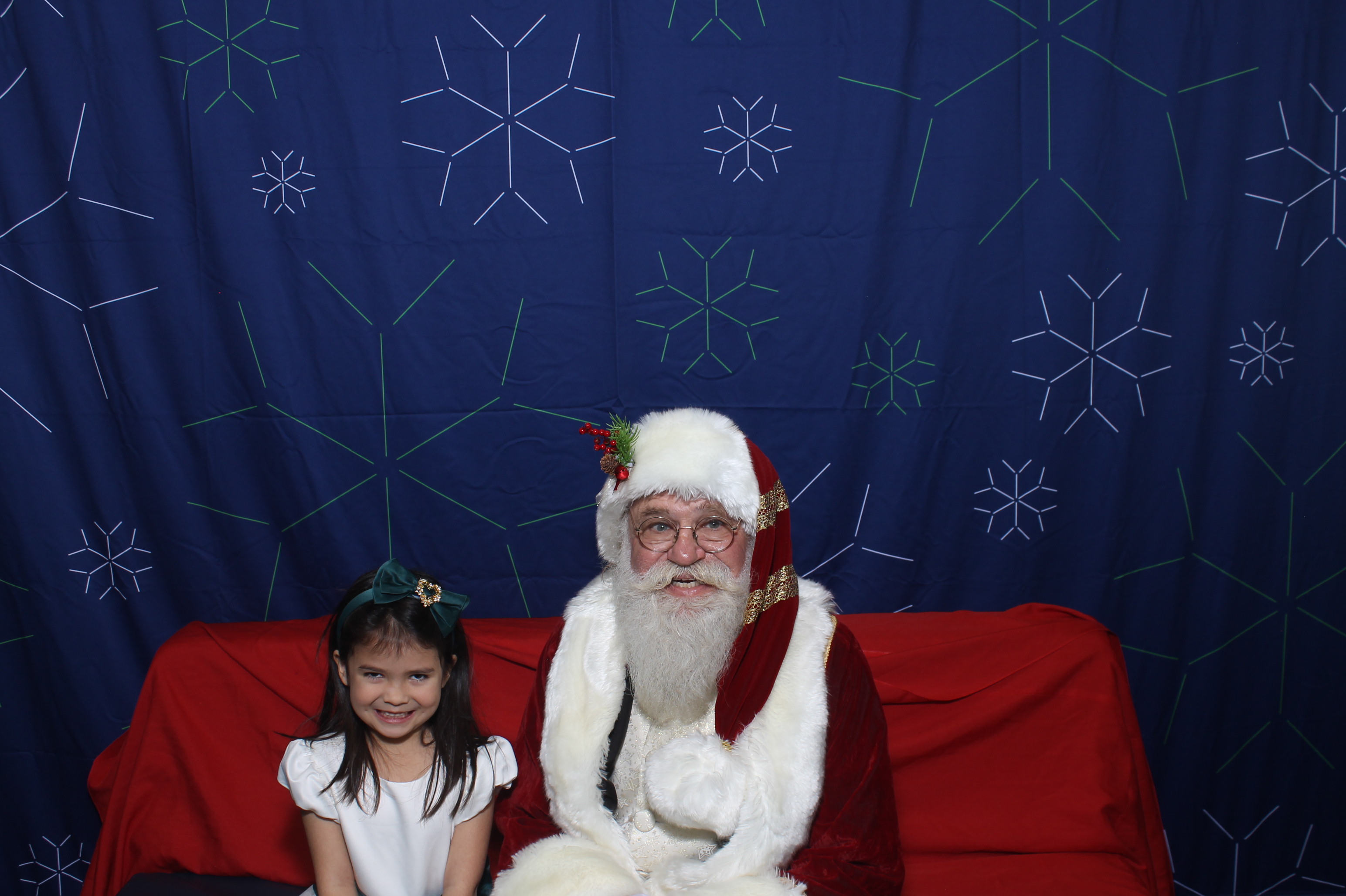 BREAKFAST WITH SANTA | View more photos from the event at gallery.photoboothcincy.com/u/PhotoBoothCincy/BREAKFAST-WITH-SANTA
