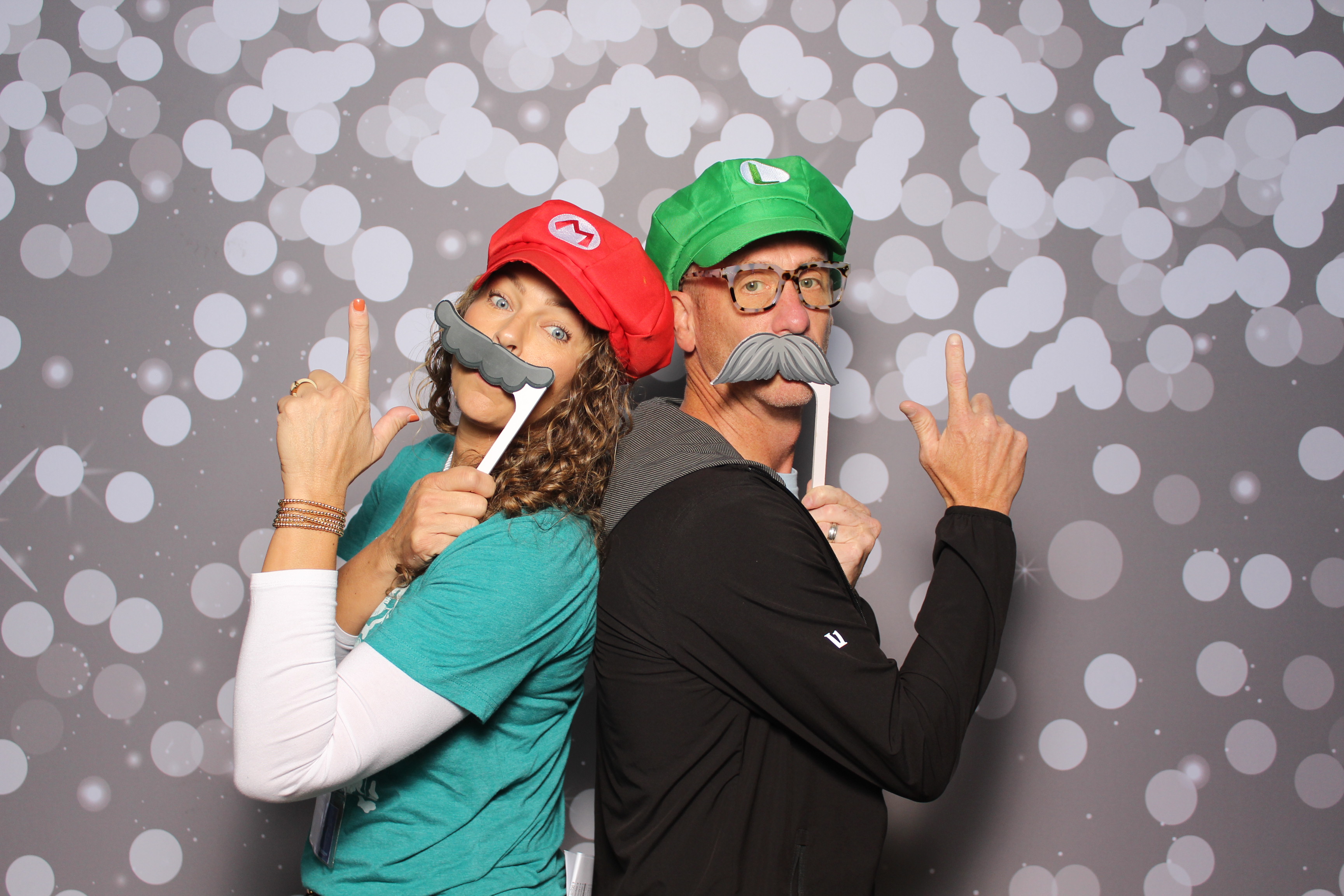 Back2Back Foundation 2025 | View more photos from the event at gallery.photoboothcincy.com/u/PhotoBoothCincy/Back2Back-Foundation-2025