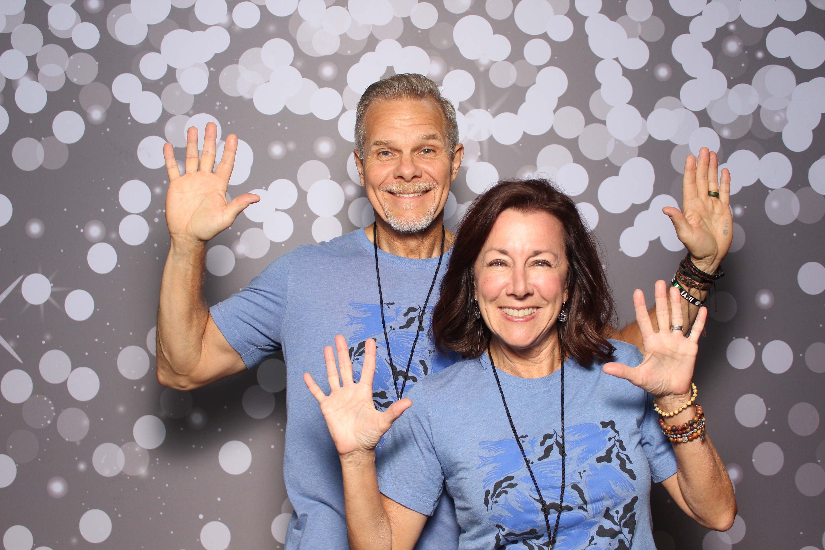 Back2Back Foundation 2025 | View more photos from the event at gallery.photoboothcincy.com/u/PhotoBoothCincy/Back2Back-Foundation-2025