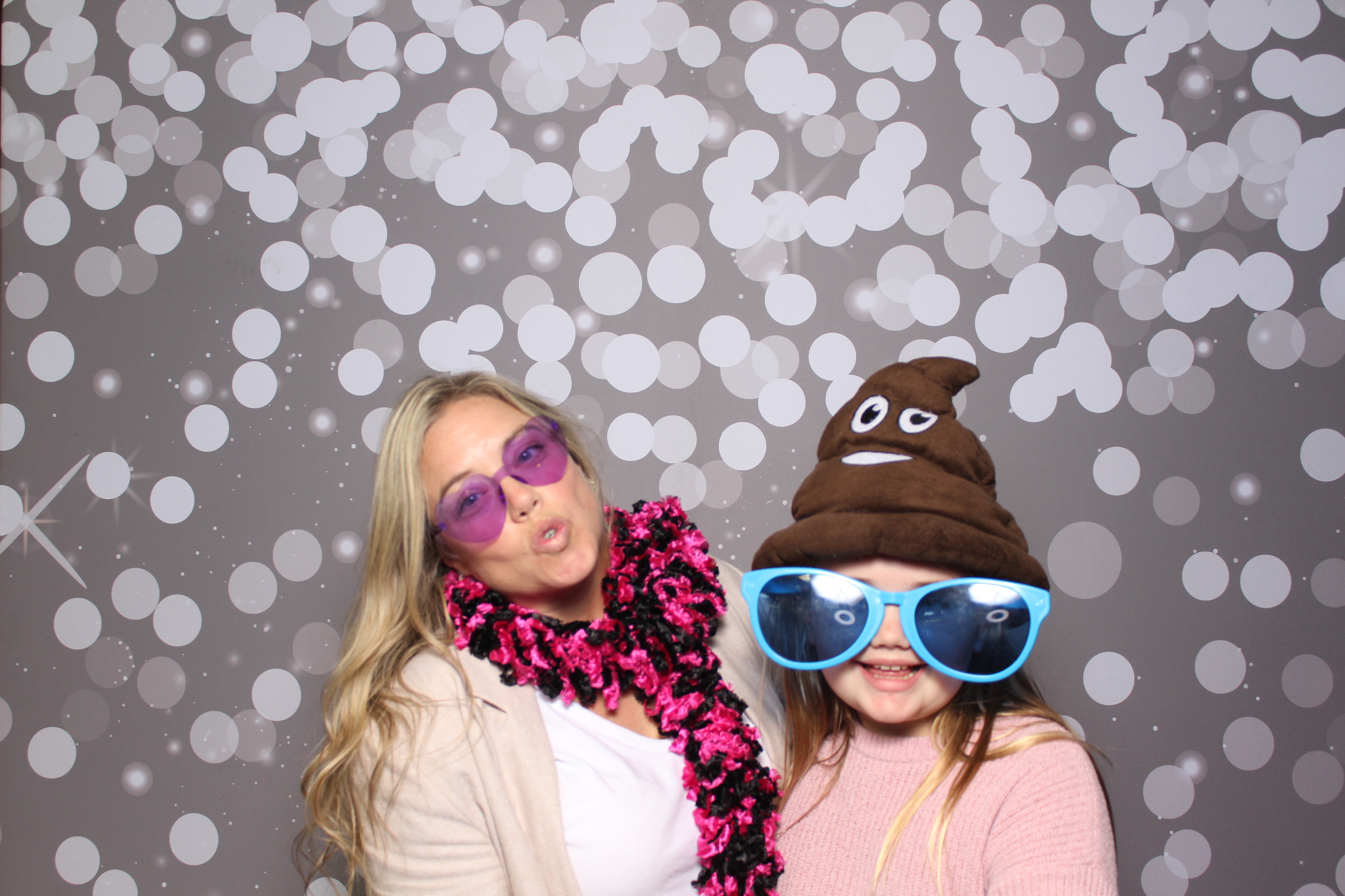 Back2Back Foundation 2025 | View more photos from the event at gallery.photoboothcincy.com/u/PhotoBoothCincy/Back2Back-Foundation-2025