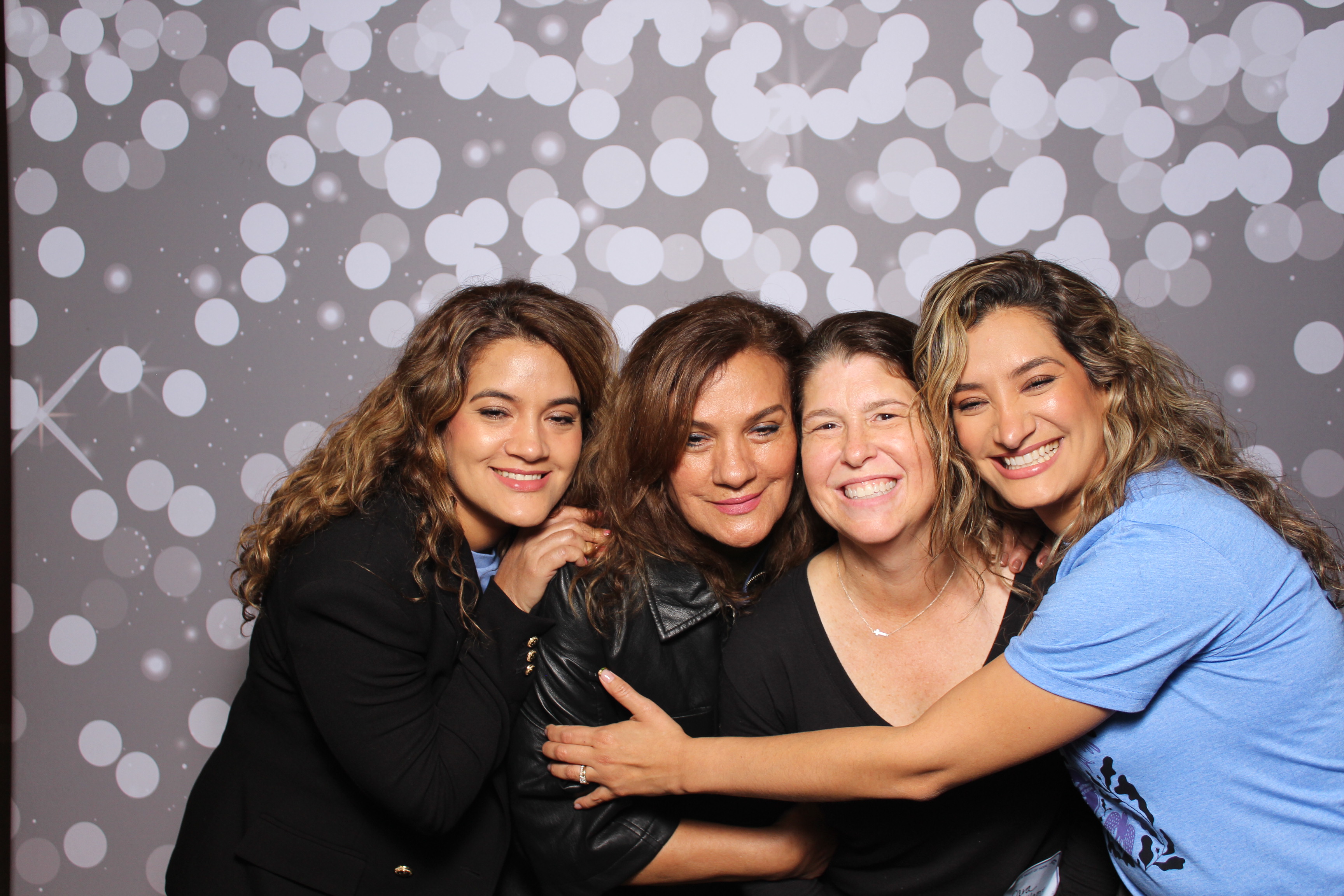 Back2Back Foundation 2025 | View more photos from the event at gallery.photoboothcincy.com/u/PhotoBoothCincy/Back2Back-Foundation-2025