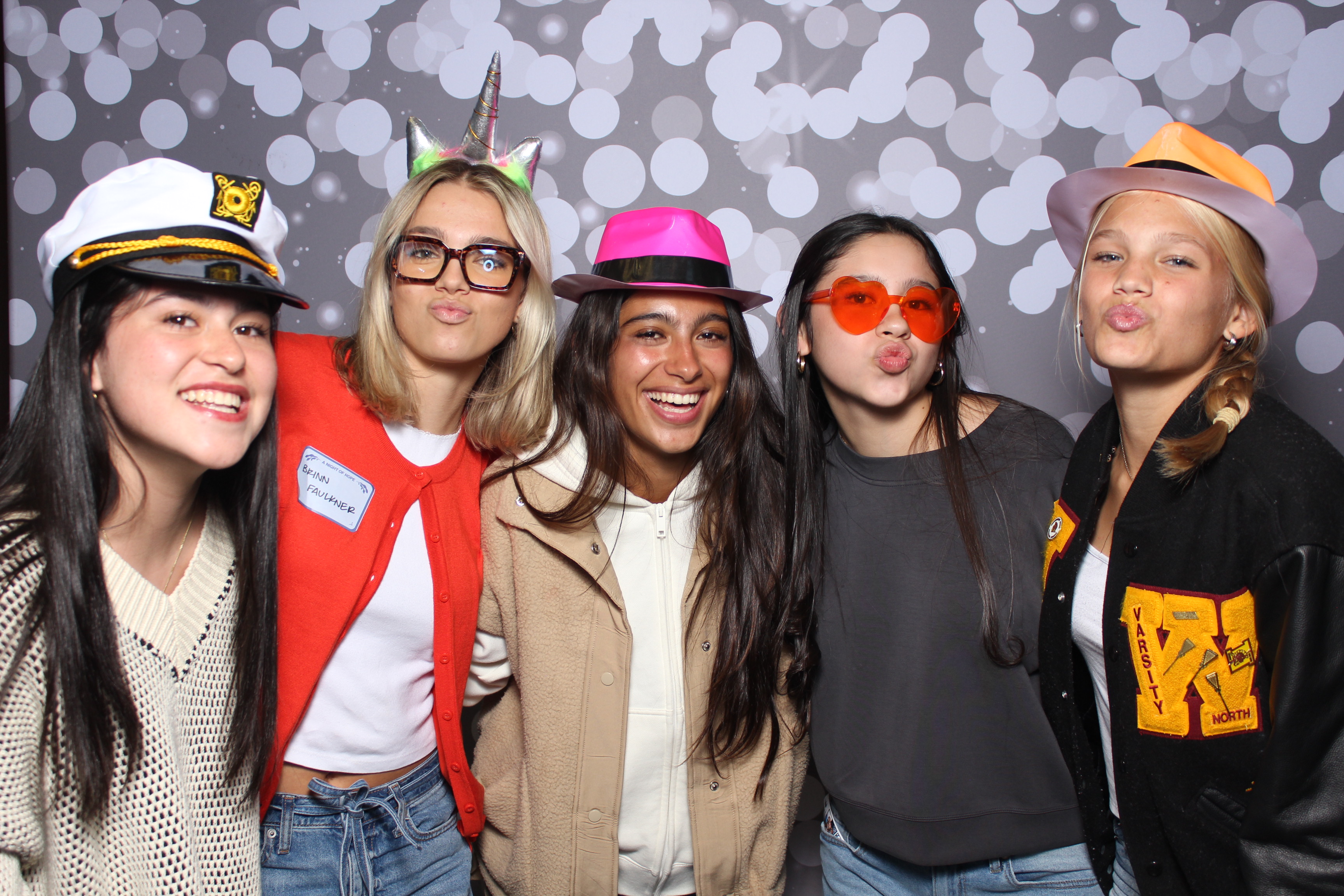 Back2Back Foundation 2025 | View more photos from the event at gallery.photoboothcincy.com/u/PhotoBoothCincy/Back2Back-Foundation-2025