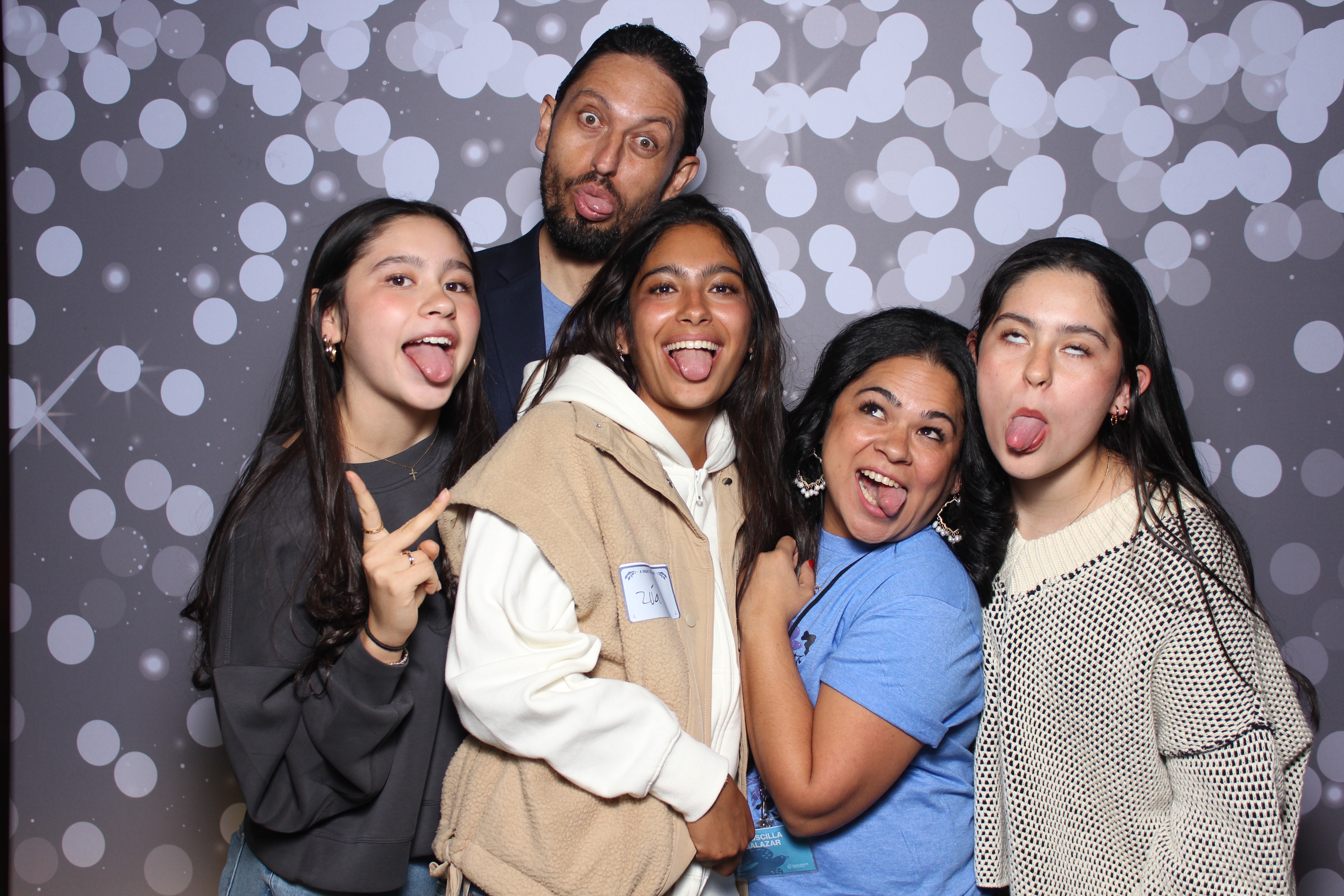 Back2Back Foundation 2025 | View more photos from the event at gallery.photoboothcincy.com/u/PhotoBoothCincy/Back2Back-Foundation-2025