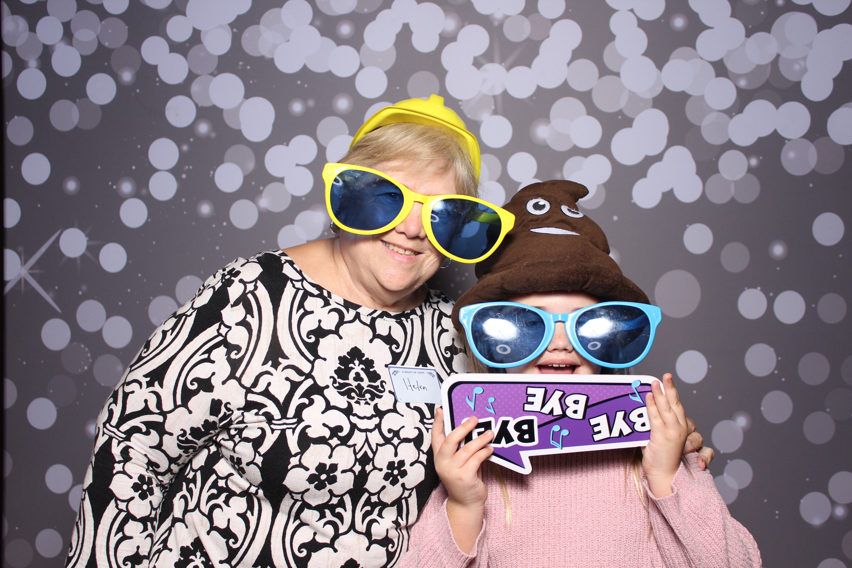 Back2Back Foundation 2025 | View more photos from the event at gallery.photoboothcincy.com/u/PhotoBoothCincy/Back2Back-Foundation-2025