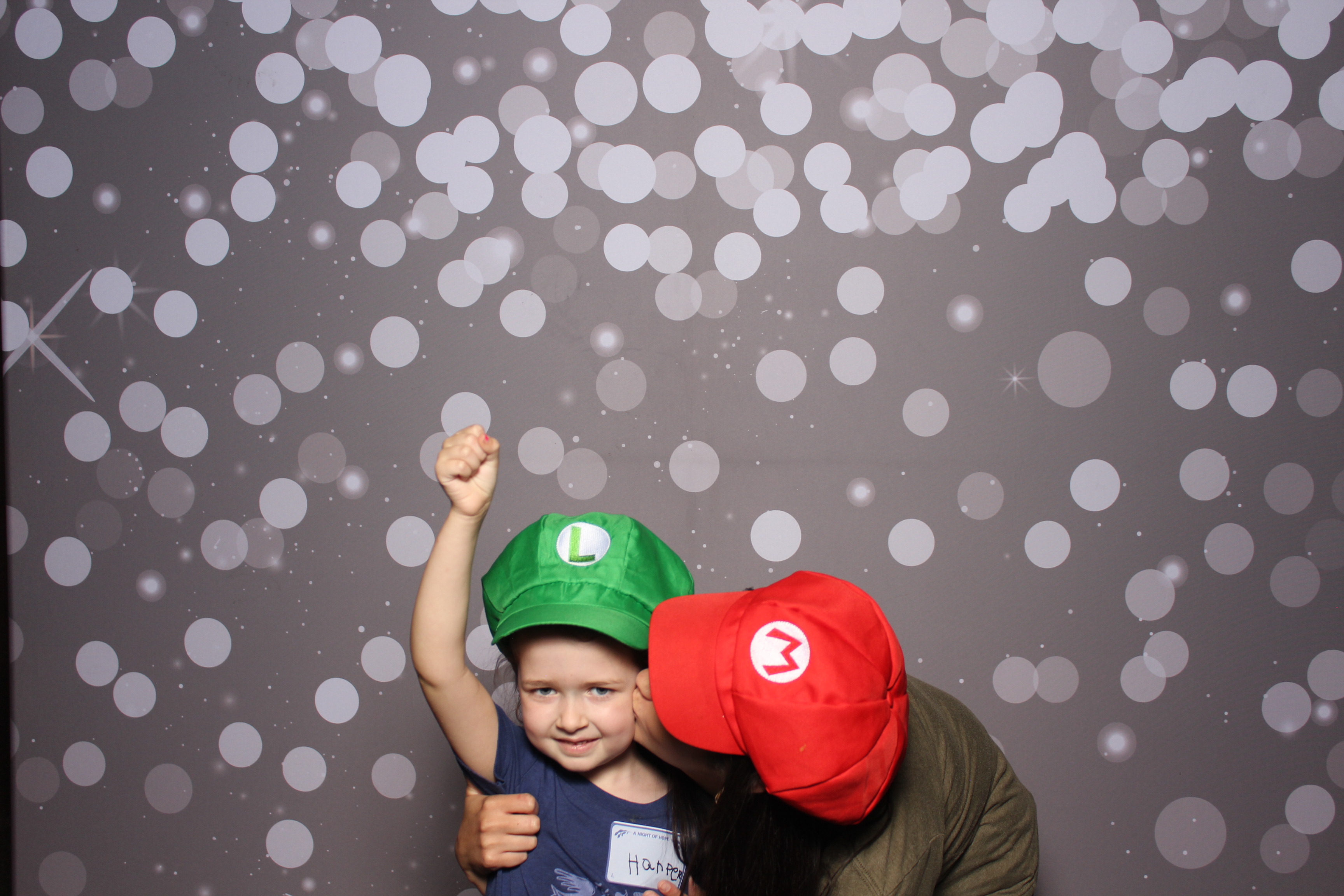 Back2Back Foundation 2025 | View more photos from the event at gallery.photoboothcincy.com/u/PhotoBoothCincy/Back2Back-Foundation-2025