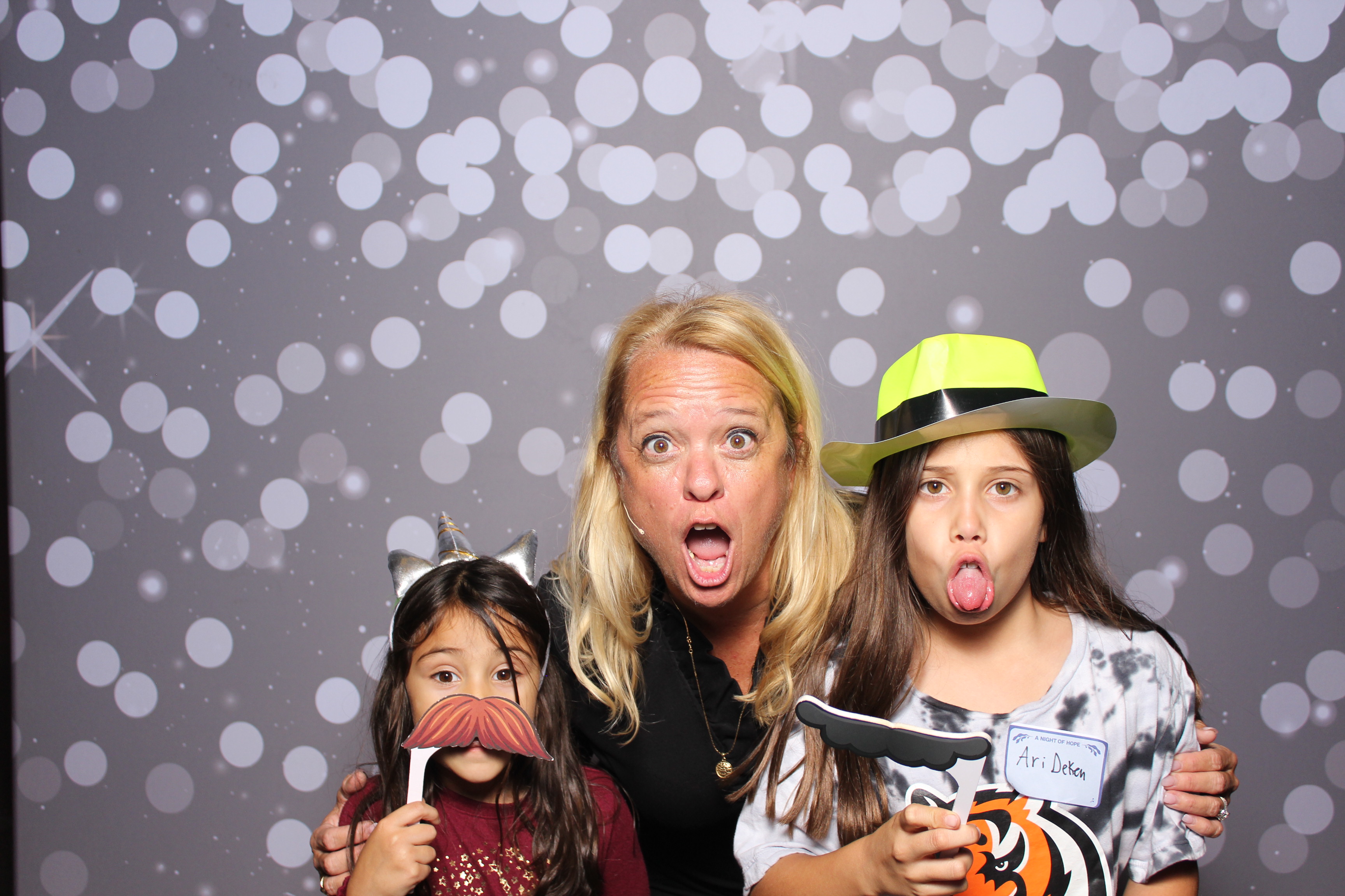 Back2Back Foundation 2025 | View more photos from the event at gallery.photoboothcincy.com/u/PhotoBoothCincy/Back2Back-Foundation-2025