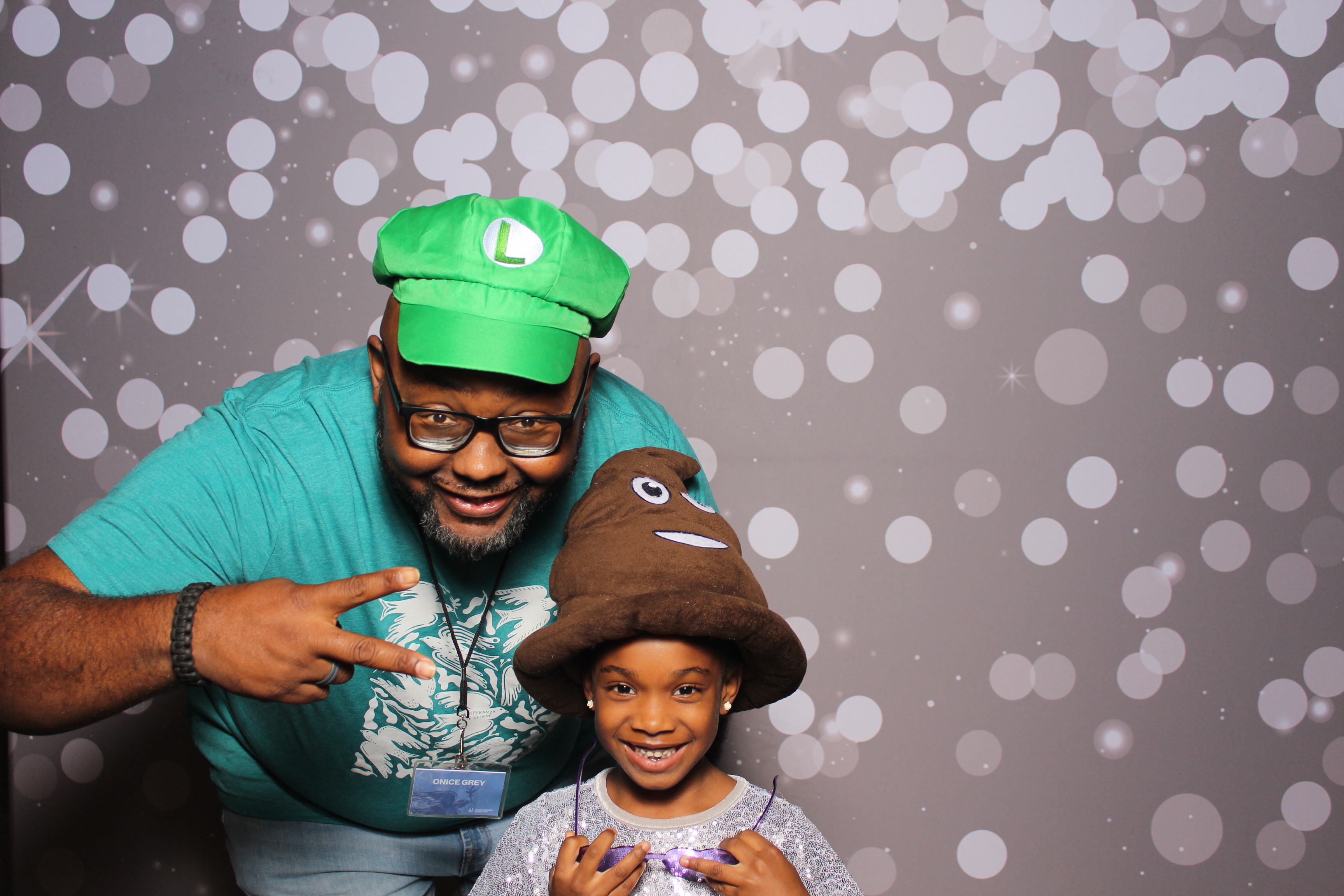 Back2Back Foundation 2025 | View more photos from the event at gallery.photoboothcincy.com/u/PhotoBoothCincy/Back2Back-Foundation-2025
