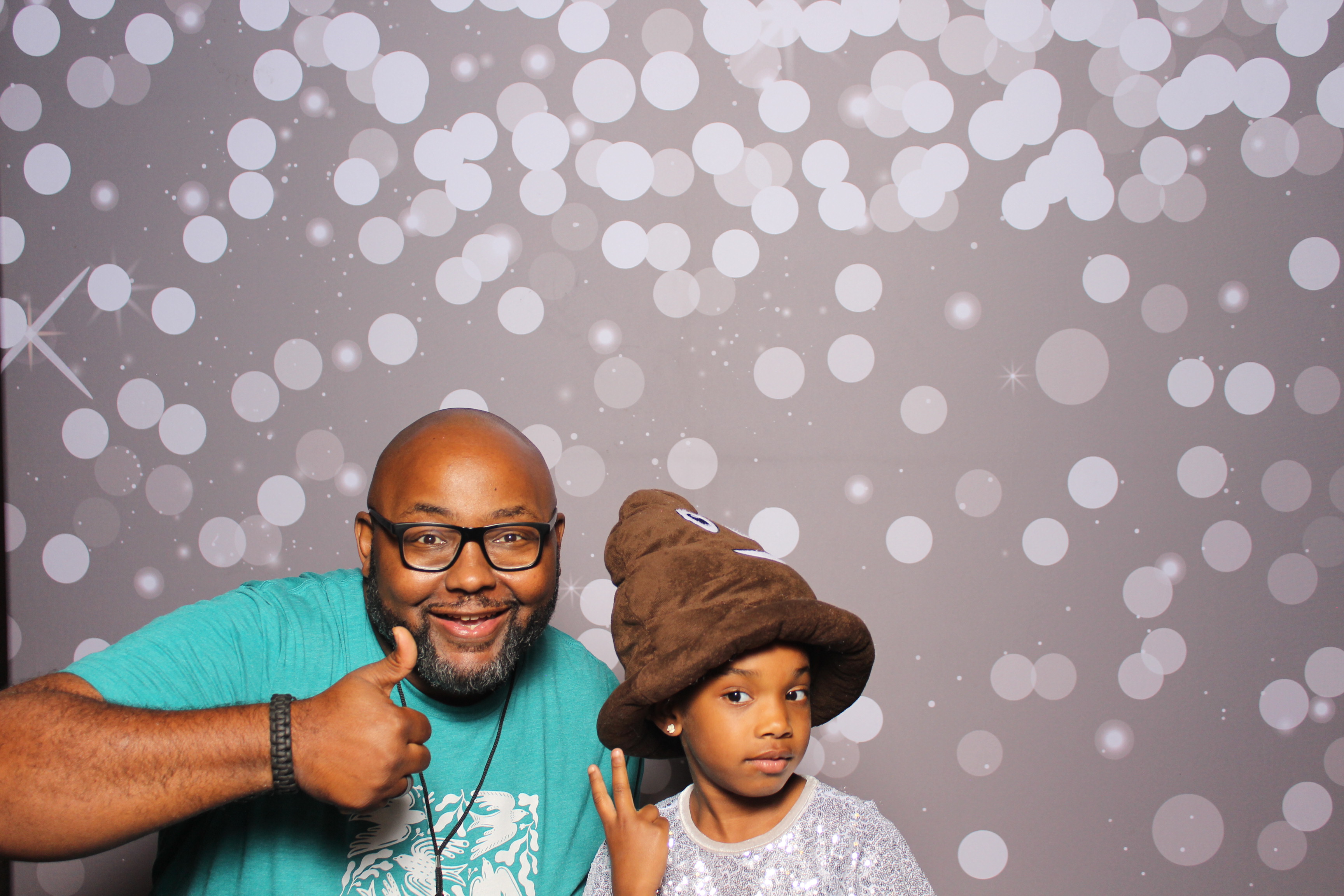Back2Back Foundation 2025 | View more photos from the event at gallery.photoboothcincy.com/u/PhotoBoothCincy/Back2Back-Foundation-2025