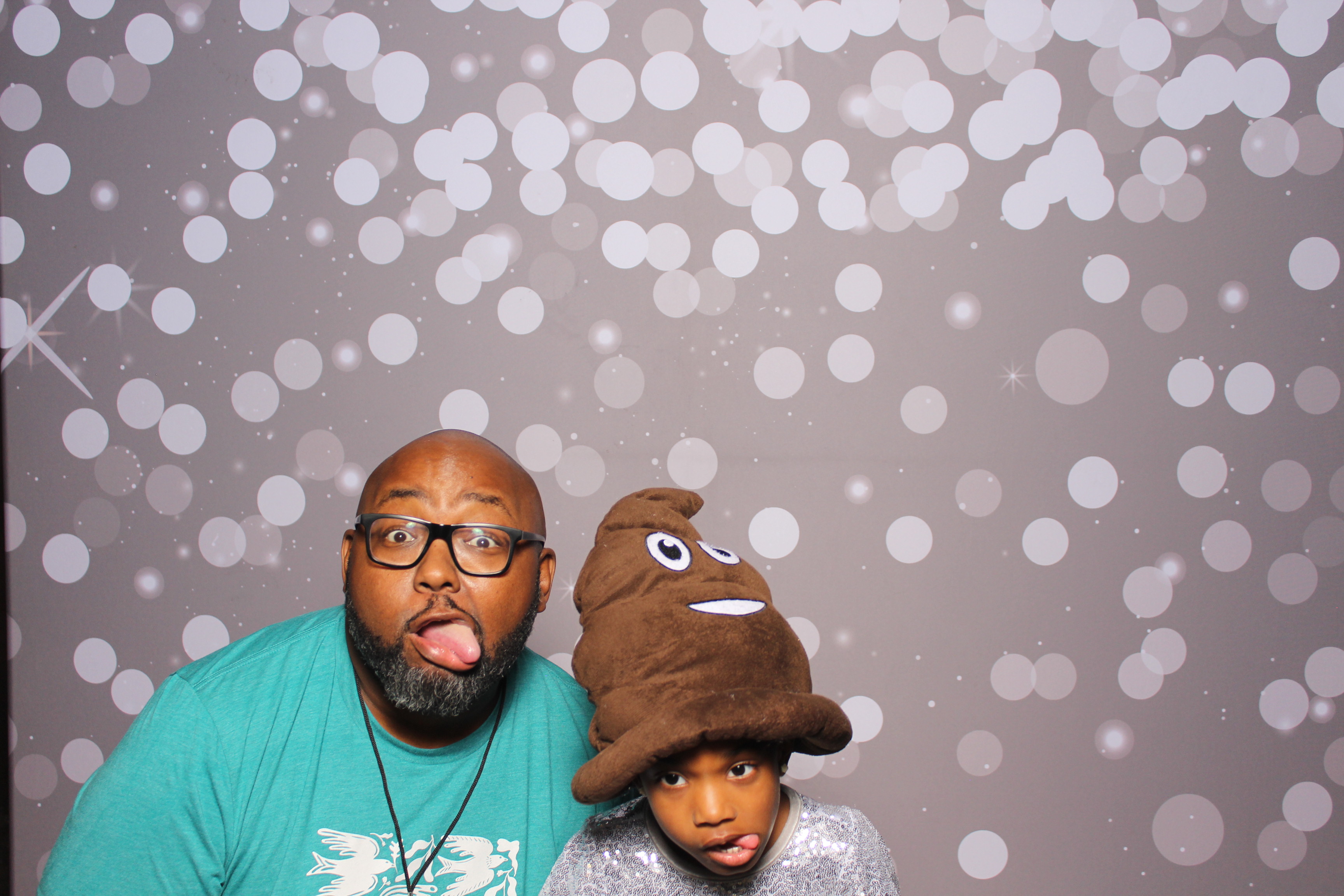 Back2Back Foundation 2025 | View more photos from the event at gallery.photoboothcincy.com/u/PhotoBoothCincy/Back2Back-Foundation-2025