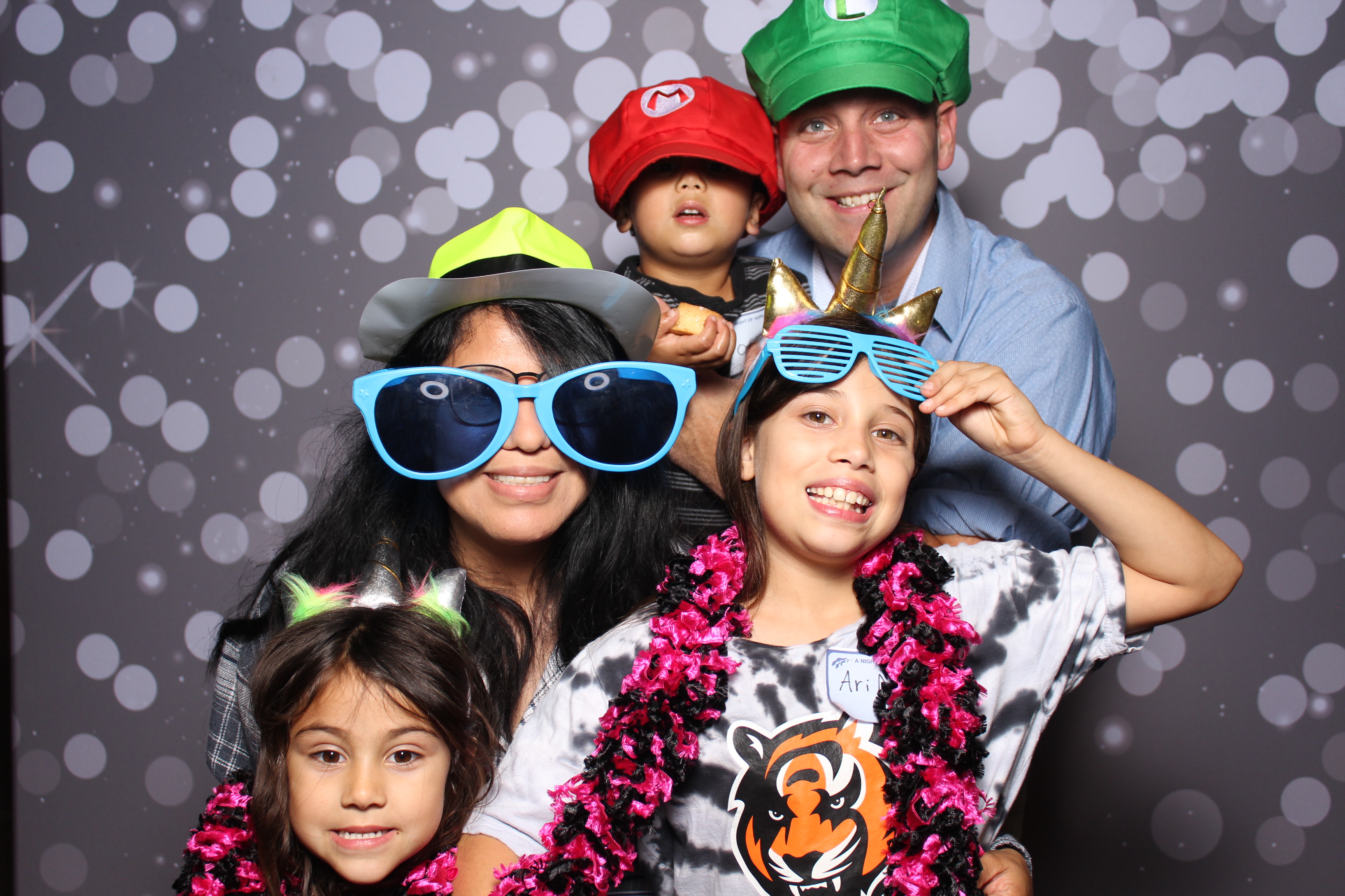 Back2Back Foundation 2025 | View more photos from the event at gallery.photoboothcincy.com/u/PhotoBoothCincy/Back2Back-Foundation-2025