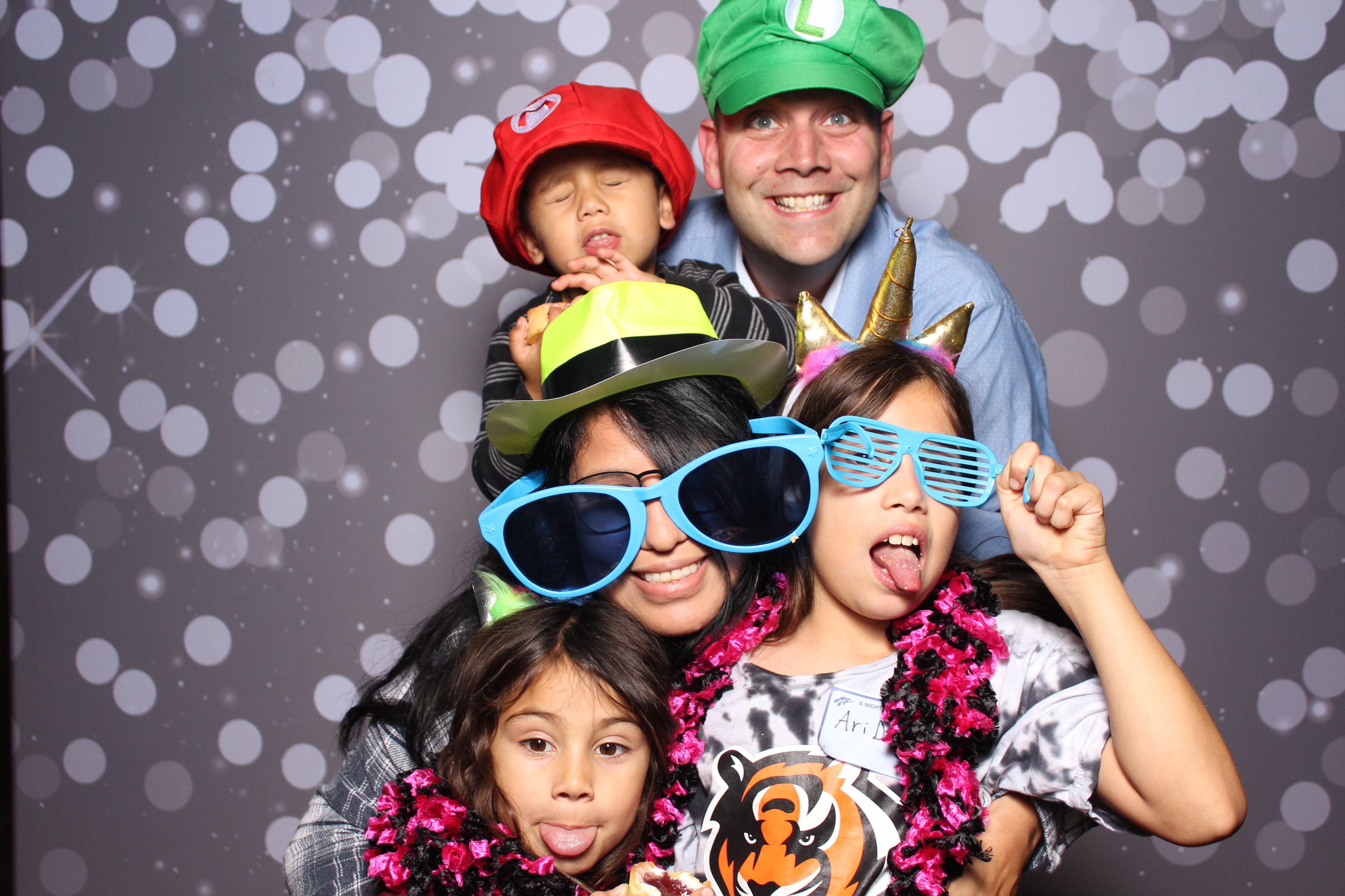 Back2Back Foundation 2025 | View more photos from the event at gallery.photoboothcincy.com/u/PhotoBoothCincy/Back2Back-Foundation-2025