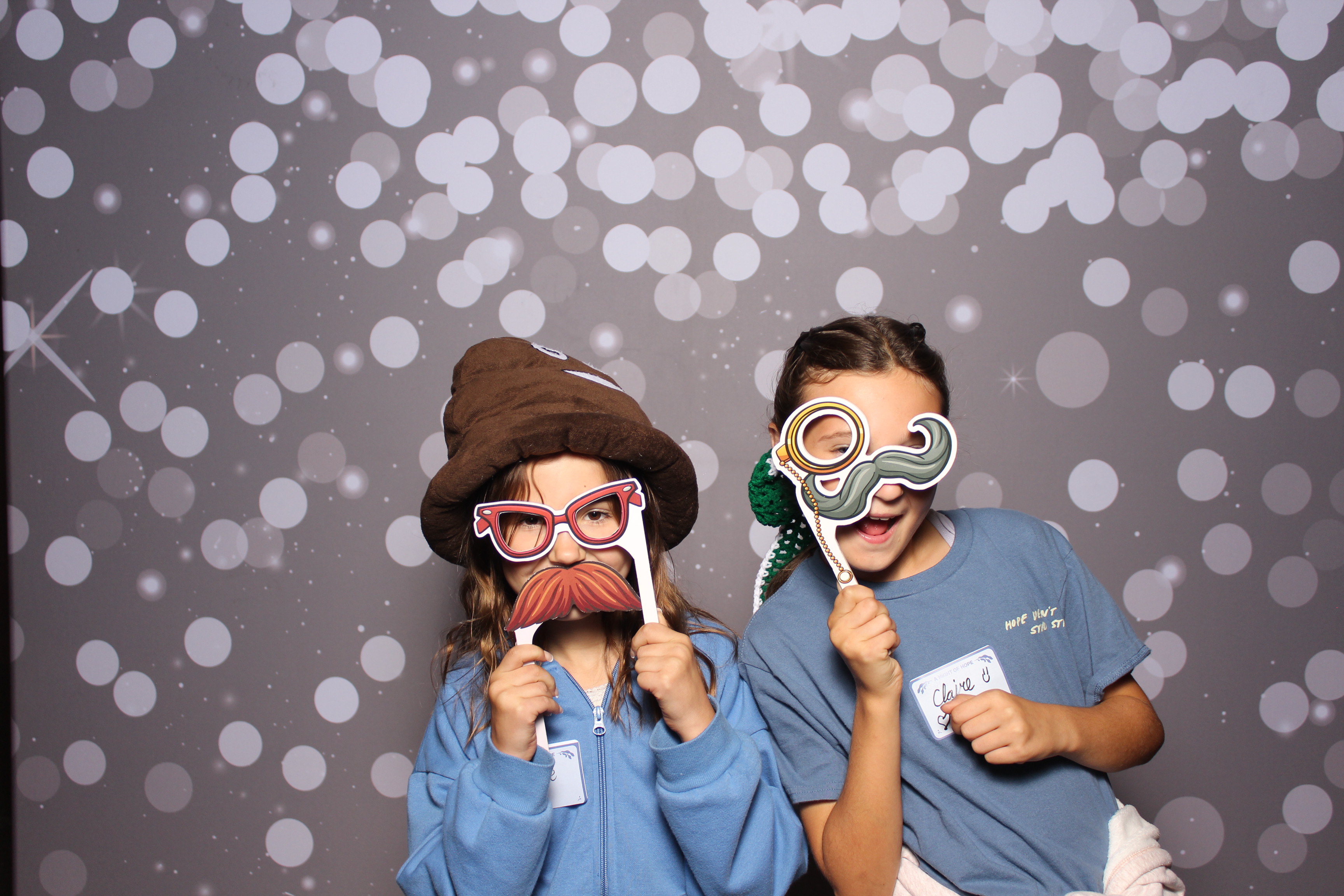 Back2Back Foundation 2025 | View more photos from the event at gallery.photoboothcincy.com/u/PhotoBoothCincy/Back2Back-Foundation-2025