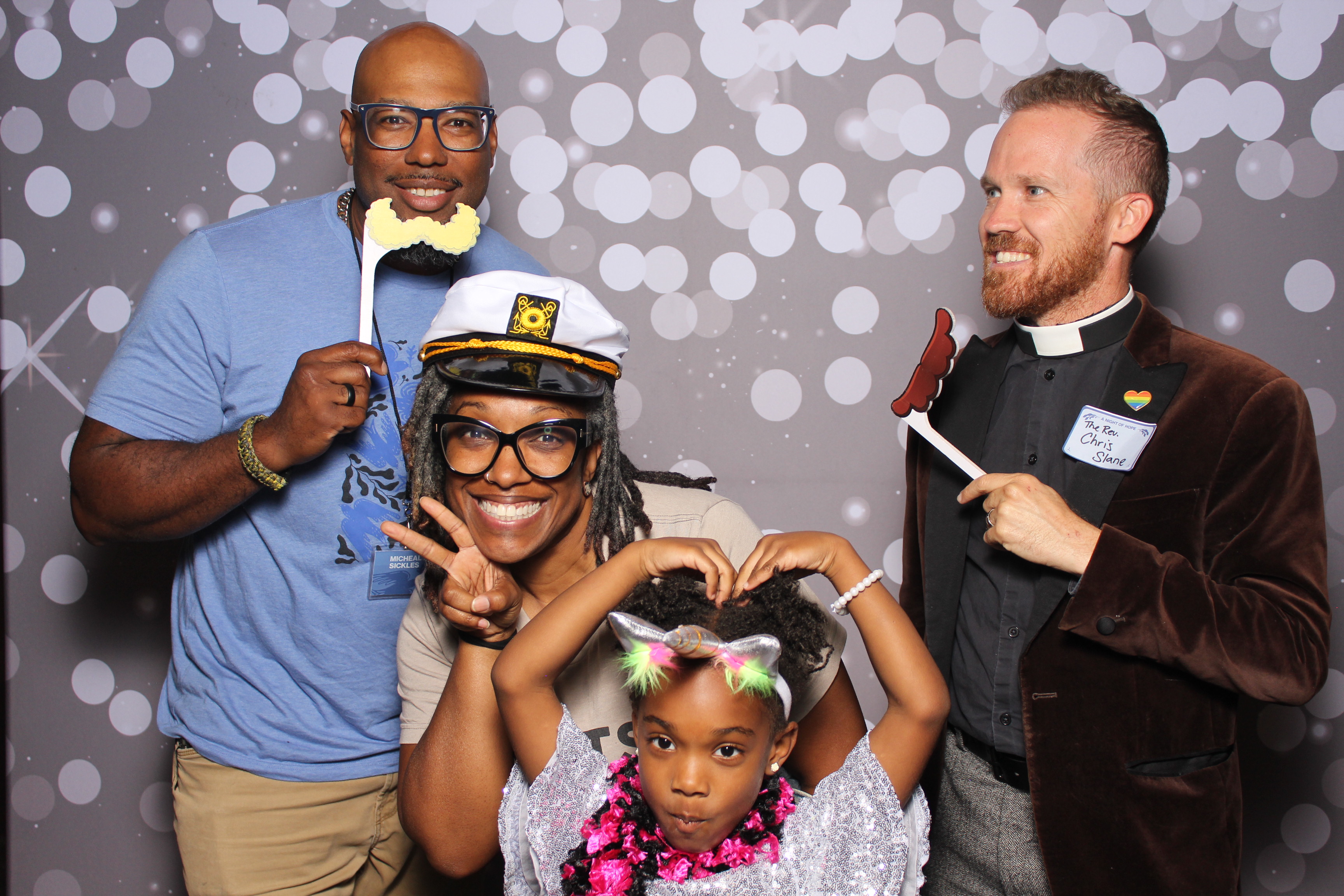 Back2Back Foundation 2025 | View more photos from the event at gallery.photoboothcincy.com/u/PhotoBoothCincy/Back2Back-Foundation-2025