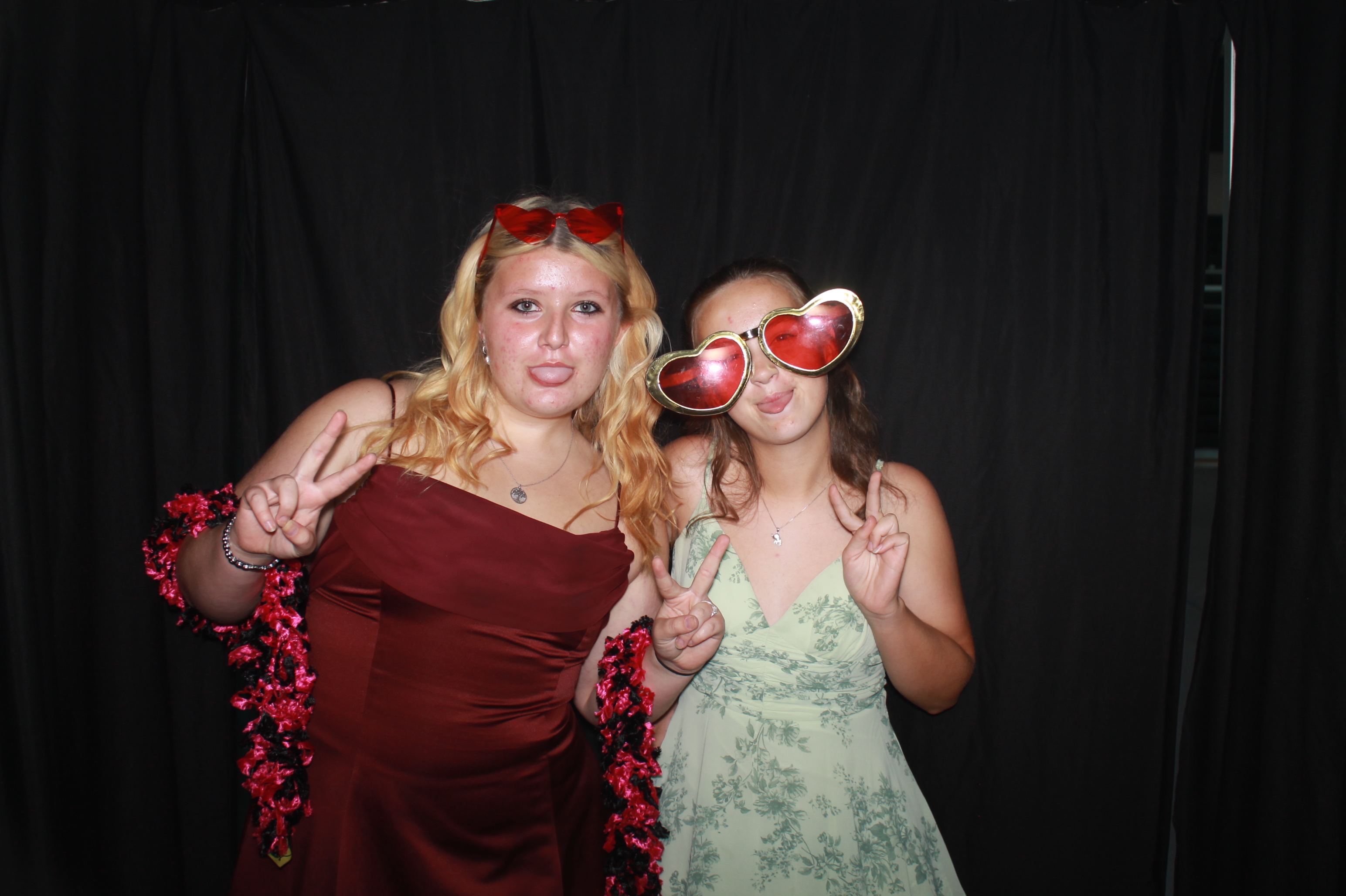 Batavia Prom 2025 | View more photos from the event at gallery.photoboothcincy.com/u/PhotoBoothCincy/Batavia-Prom-2025