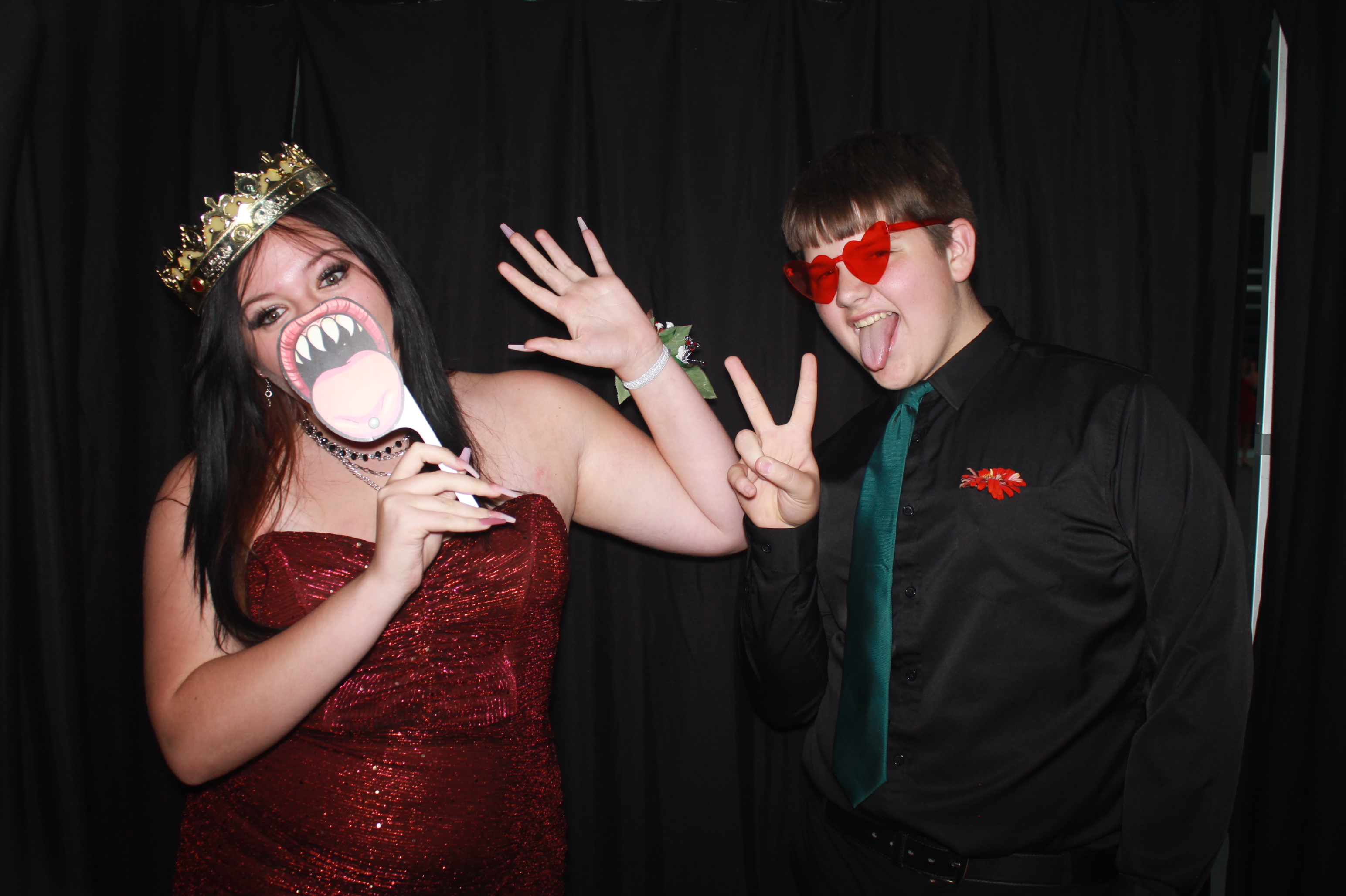 Batavia Prom 2025 | View more photos from the event at gallery.photoboothcincy.com/u/PhotoBoothCincy/Batavia-Prom-2025