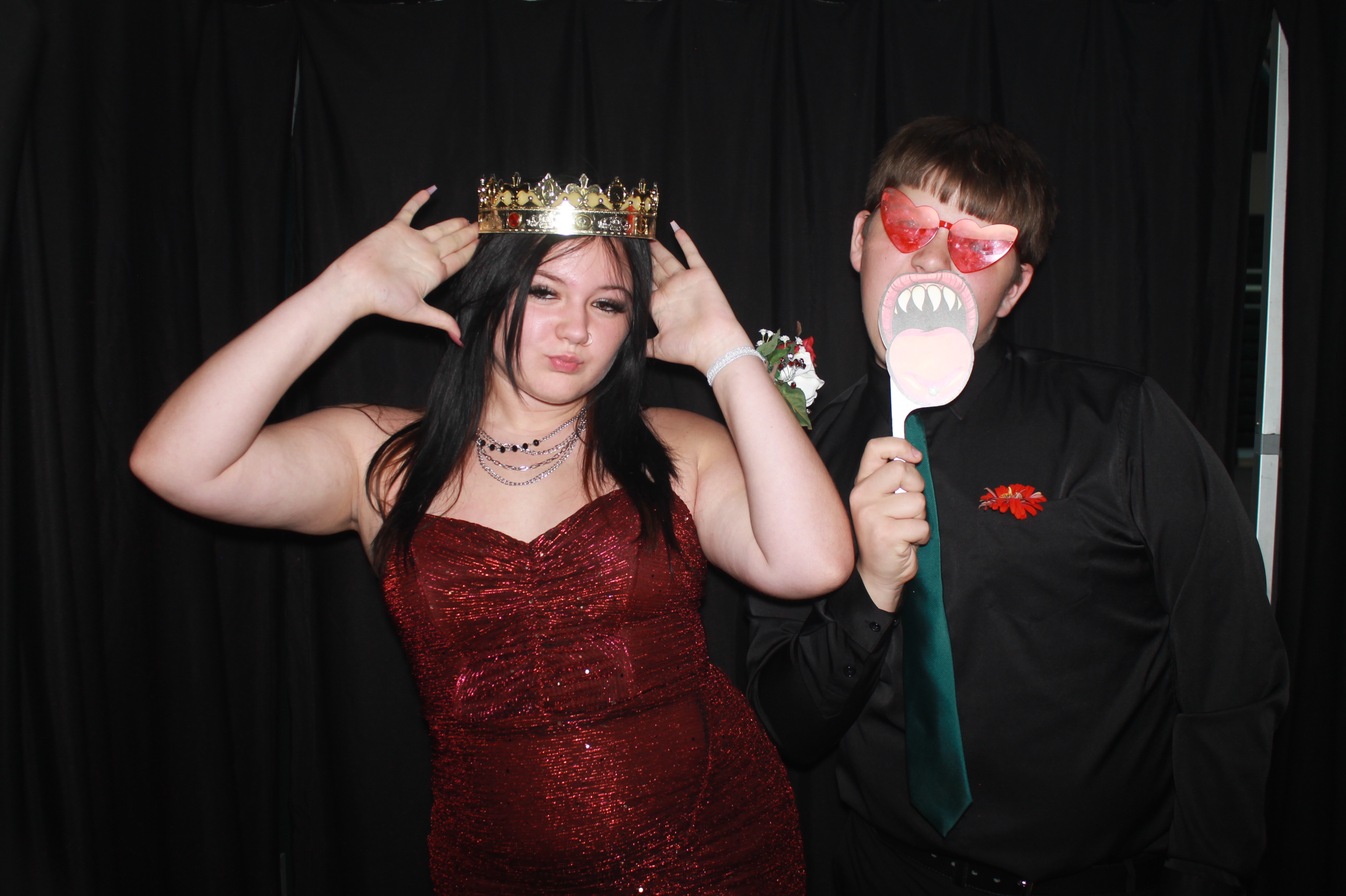 Batavia Prom 2025 | View more photos from the event at gallery.photoboothcincy.com/u/PhotoBoothCincy/Batavia-Prom-2025