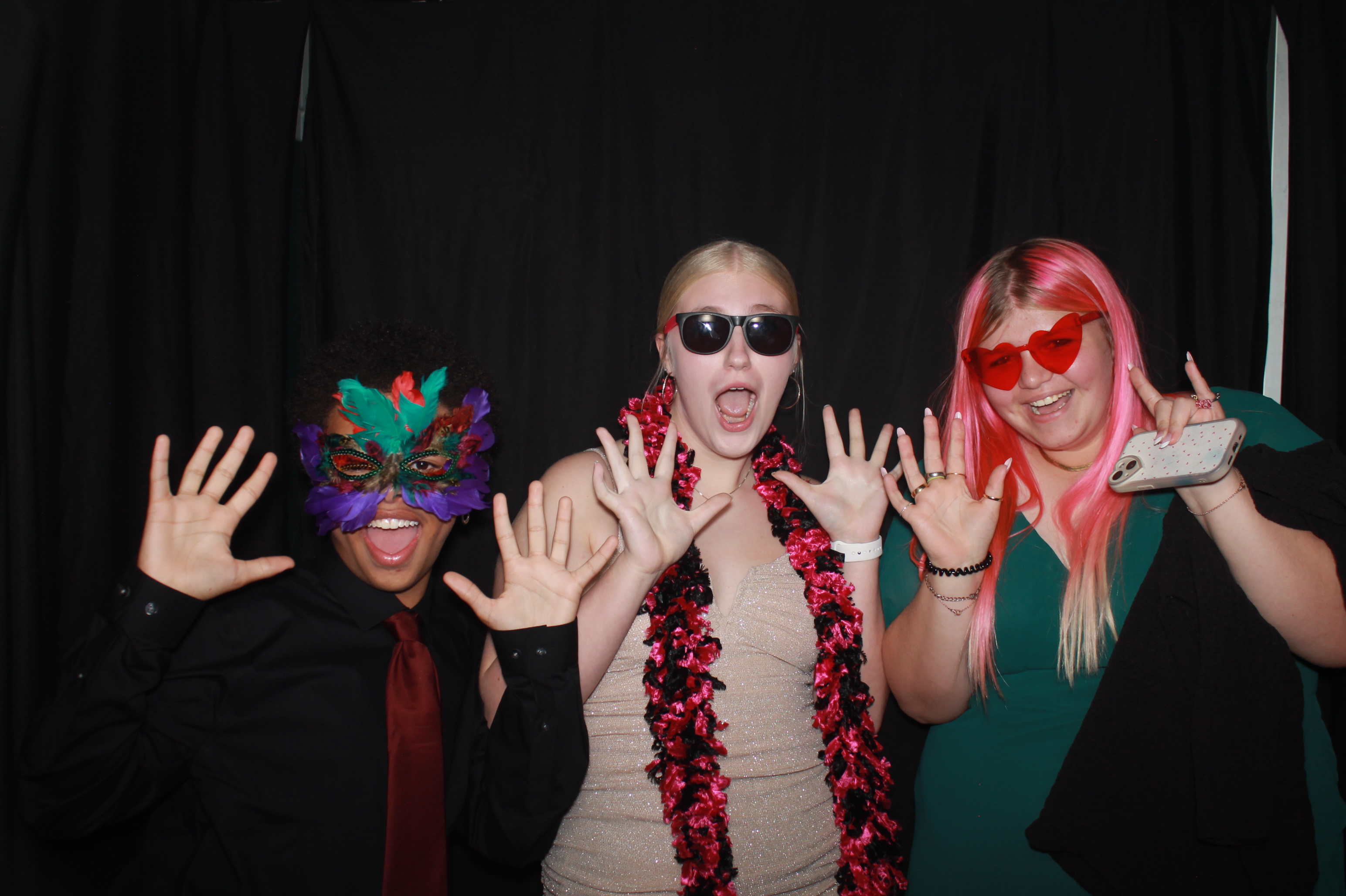 Batavia Prom 2025 | View more photos from the event at gallery.photoboothcincy.com/u/PhotoBoothCincy/Batavia-Prom-2025